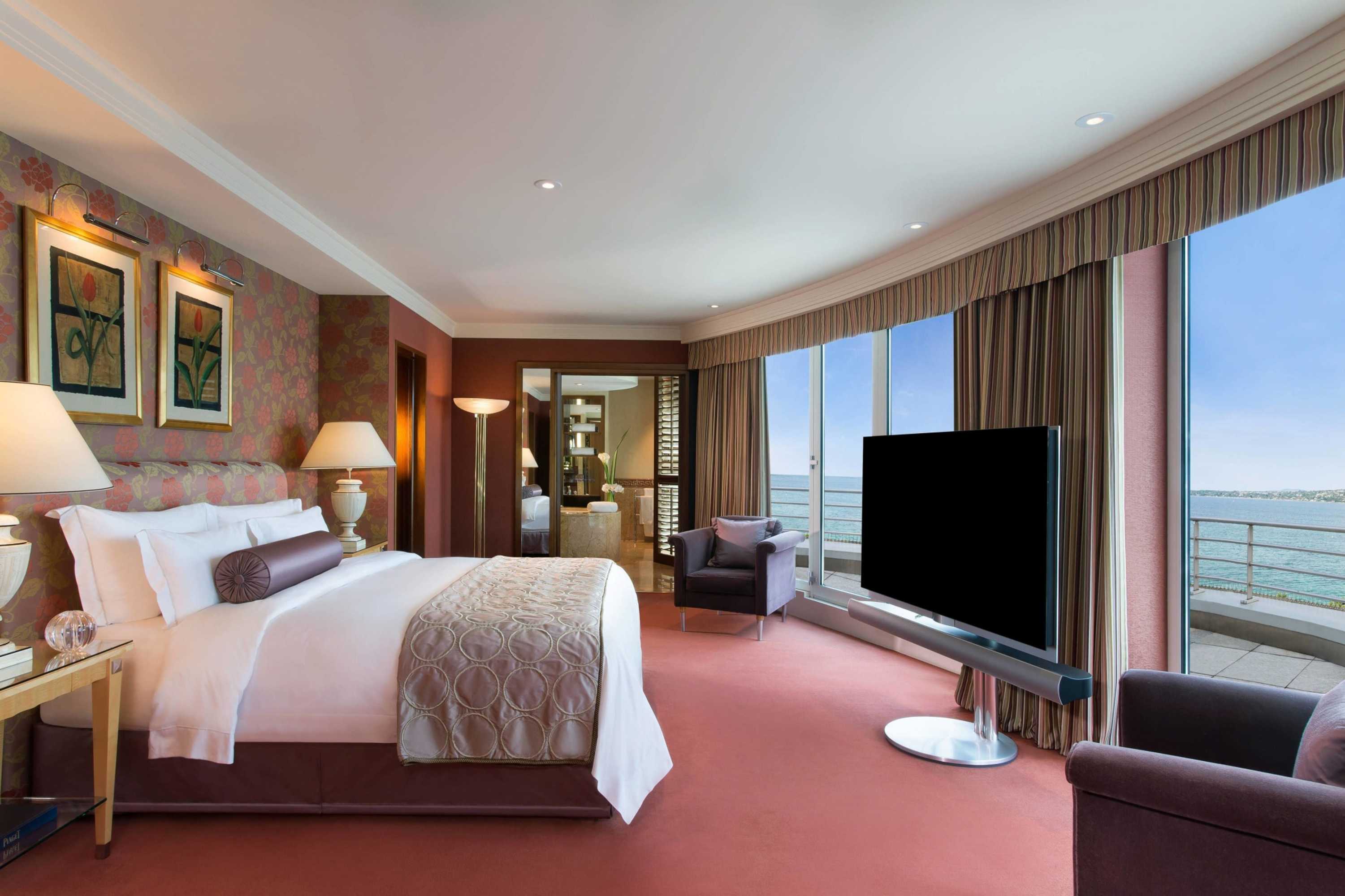 Gift card for Hotel President Wilson, a Luxury Collection Hotel, Geneva Gift card for Hotel President Wilson, a Luxury Collection Hotel, Geneva