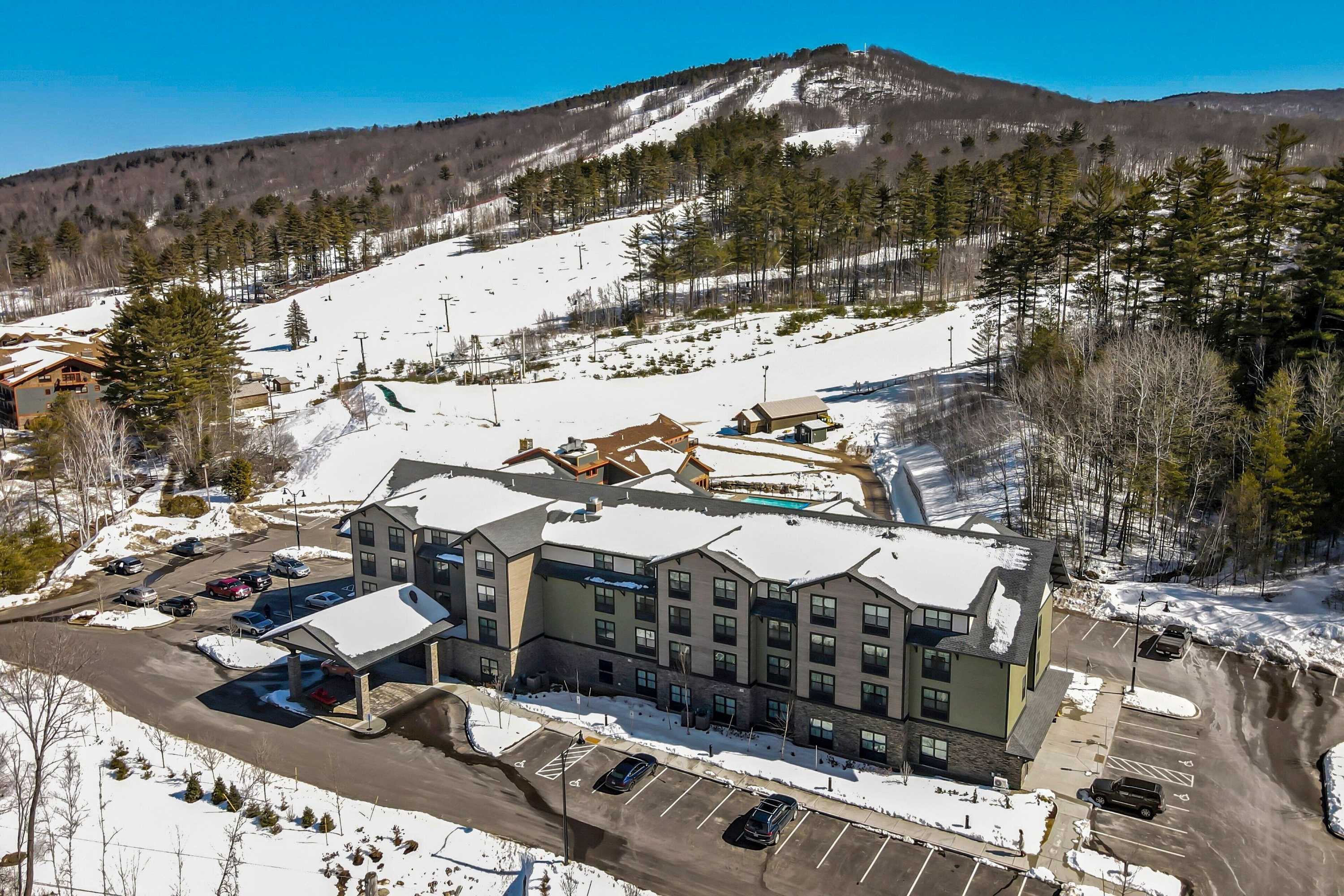 Gift card for Fairfield Inn & Suites By Marriott North Conway Gift card for Fairfield Inn & Suites By Marriott North Conway
