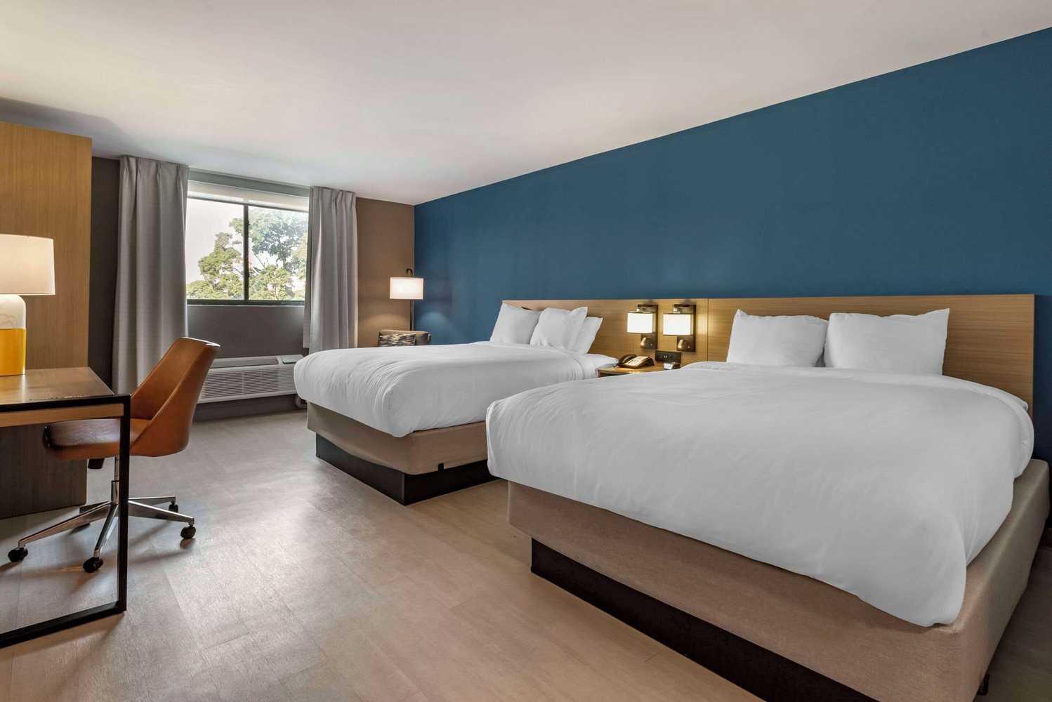 Gift card for Comfort Inn Philadelphia International Airport West