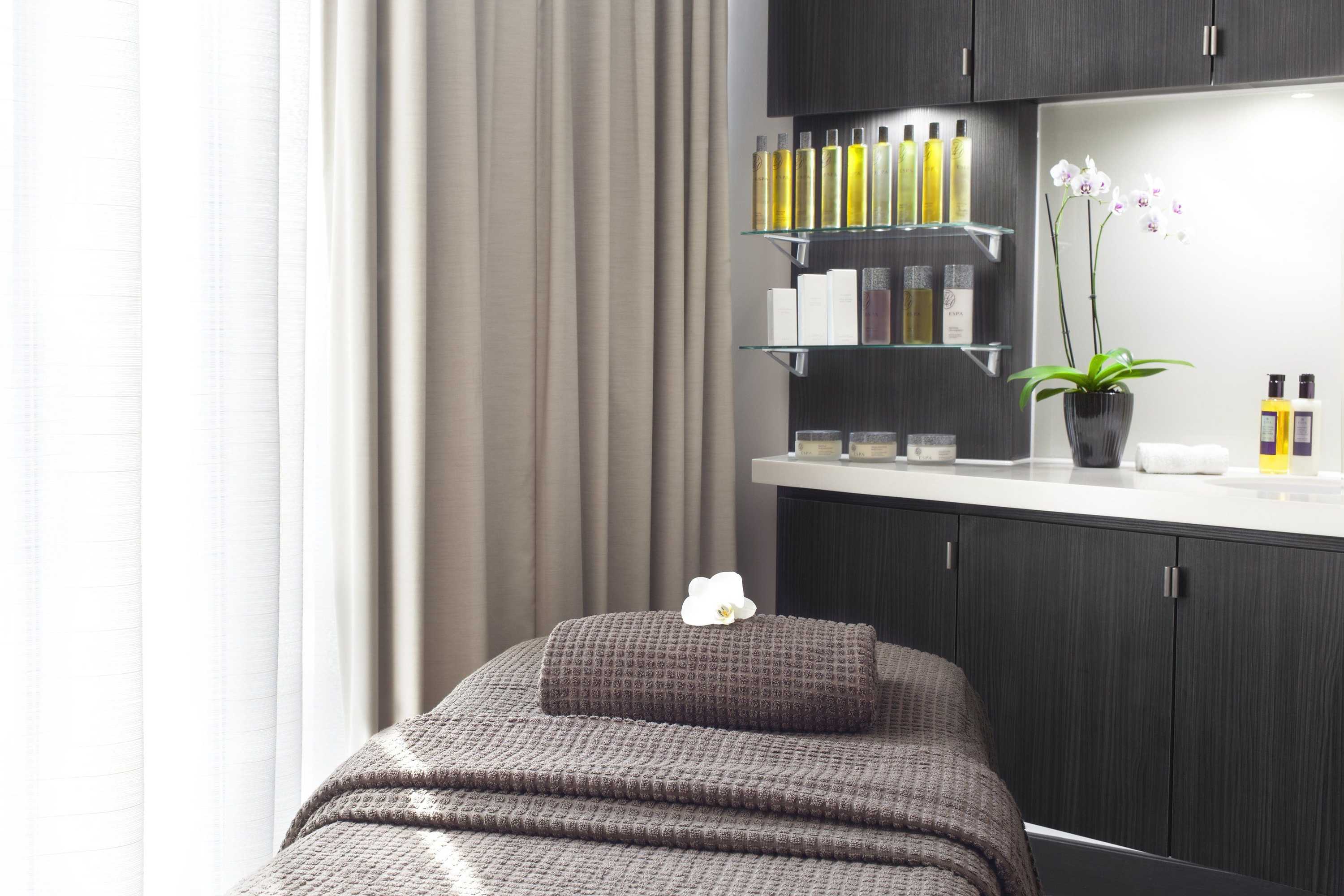 Gift card for Crowne Plaza London - Docklands by Ihg Gift card for Crowne Plaza London - Docklands by Ihg