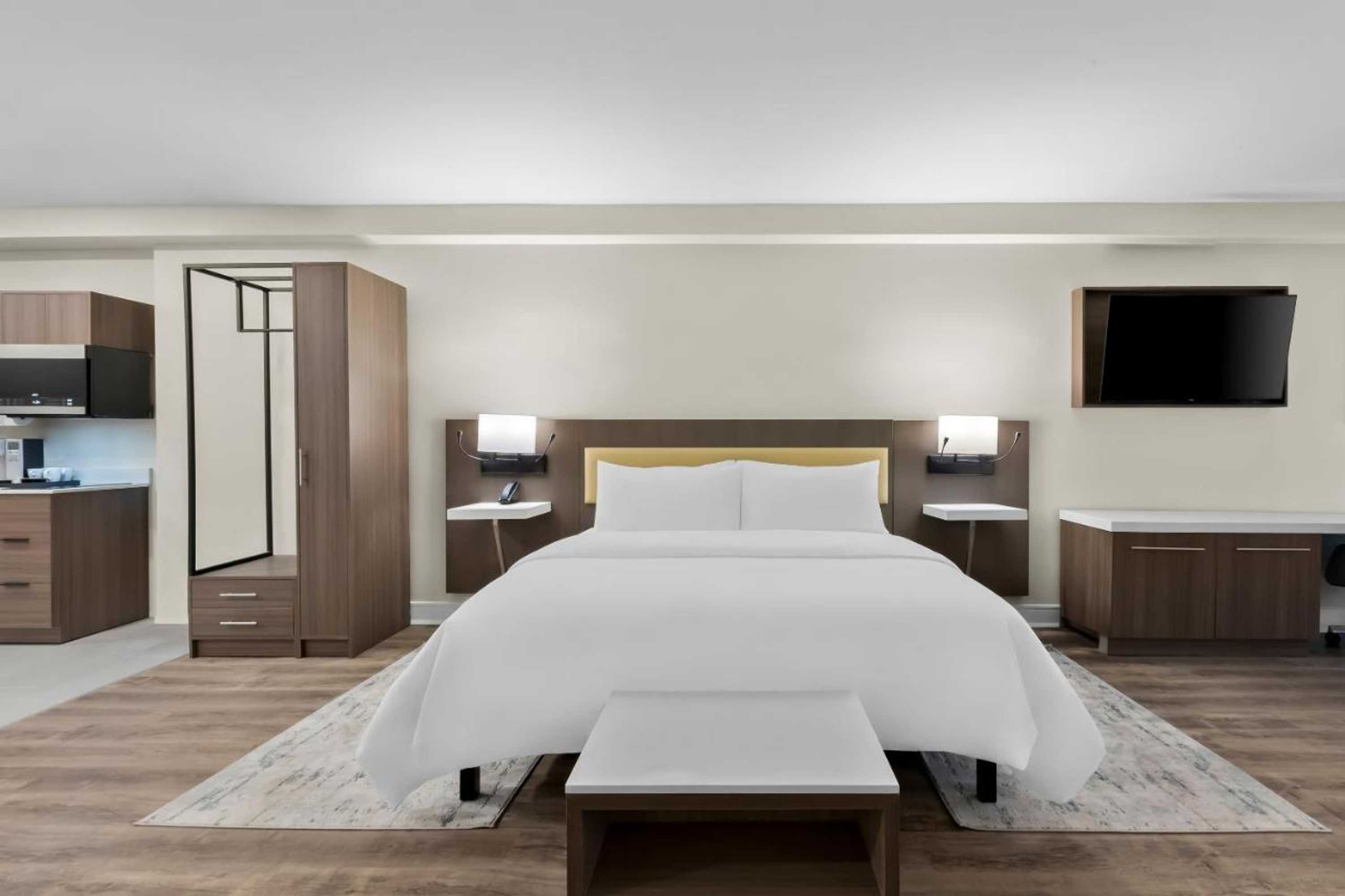 Gift card for Latitude Suites Tinton Falls Eatontown/bw Premier Collection