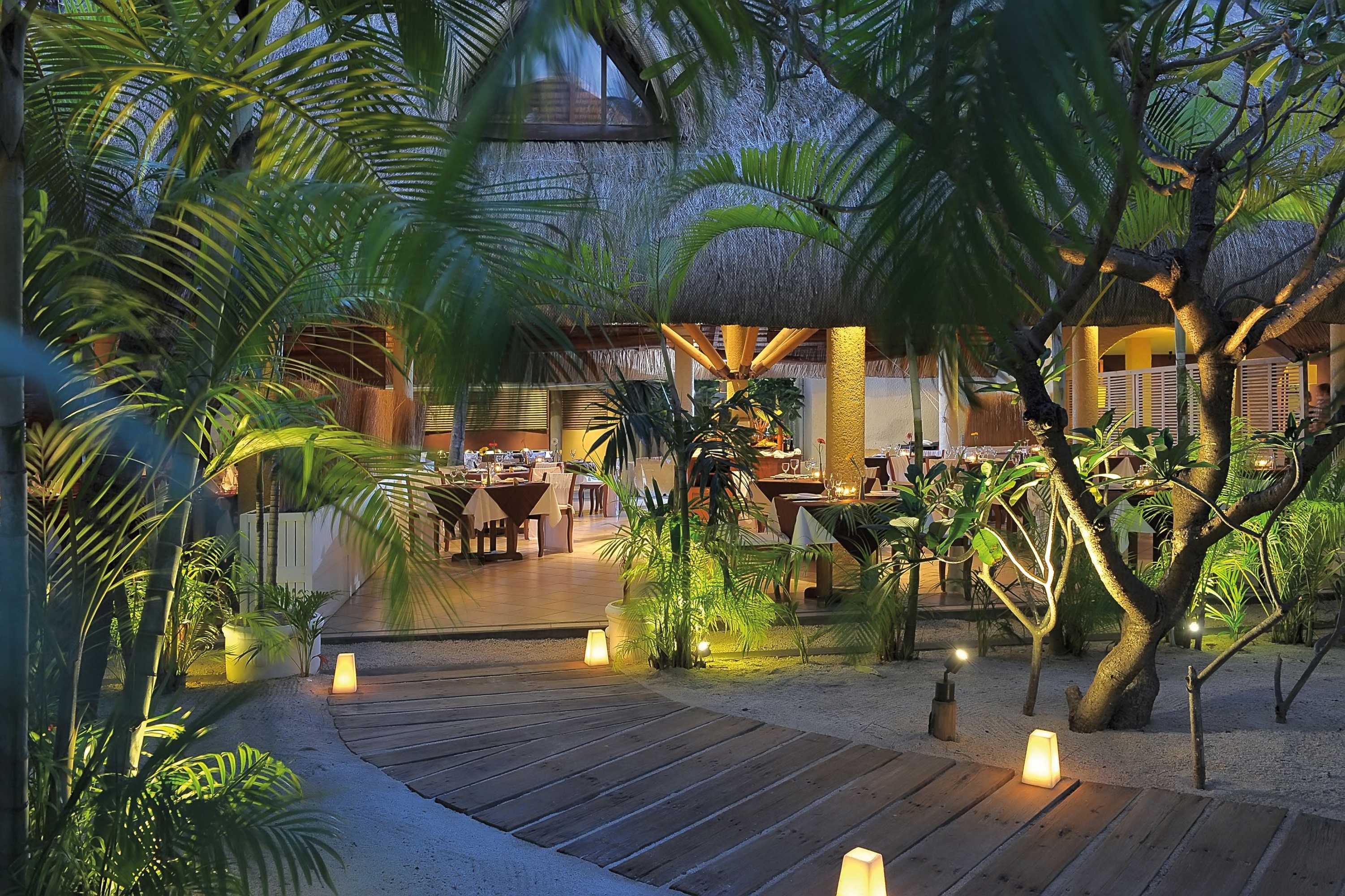 Gift card for Canonnier Beachcomber Golf Resort & Spa Gift card for Canonnier Beachcomber Golf Resort & Spa