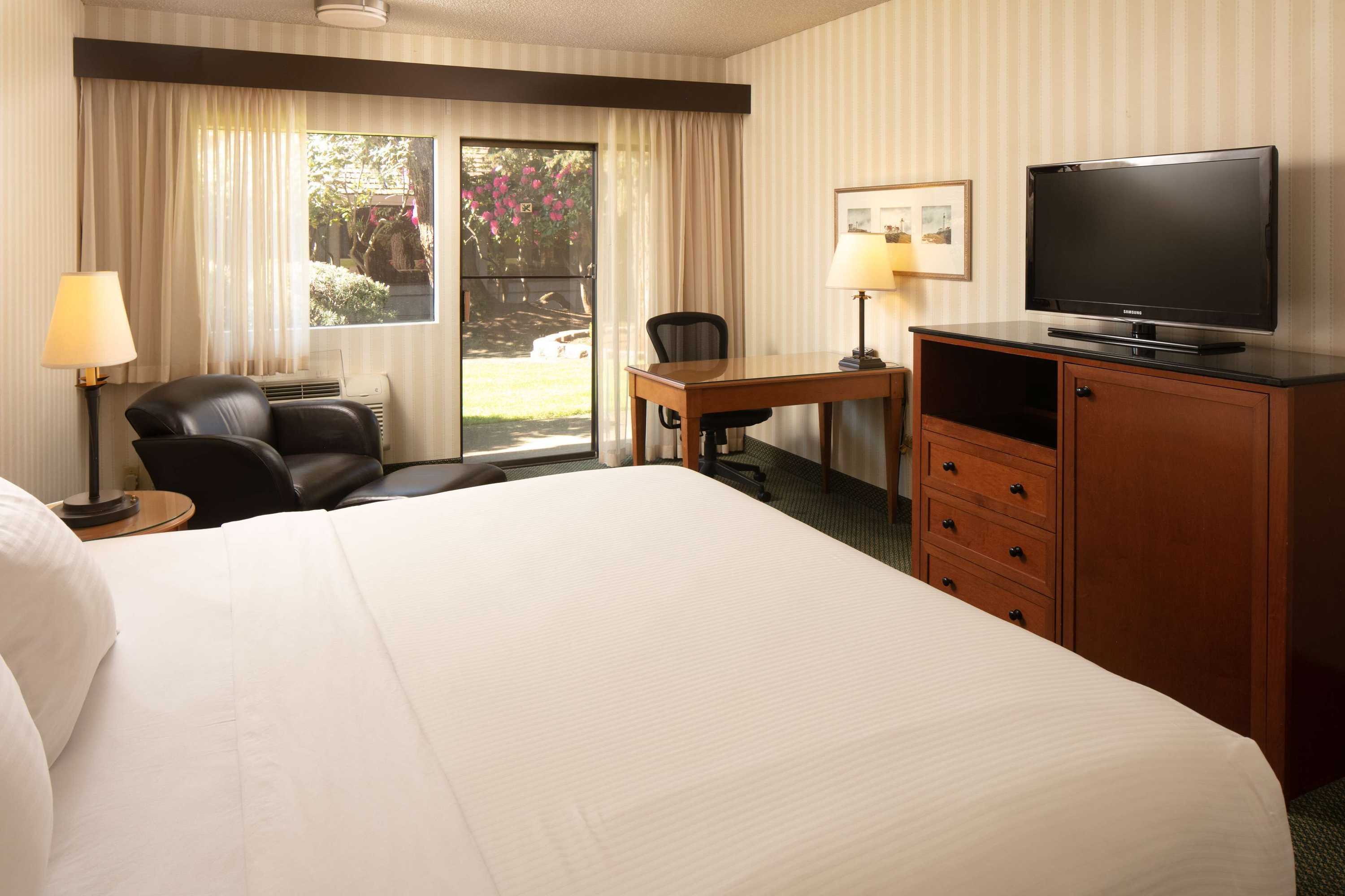 Gift card for Red Lion Hotel Bellevue Gift card for Red Lion Hotel Bellevue