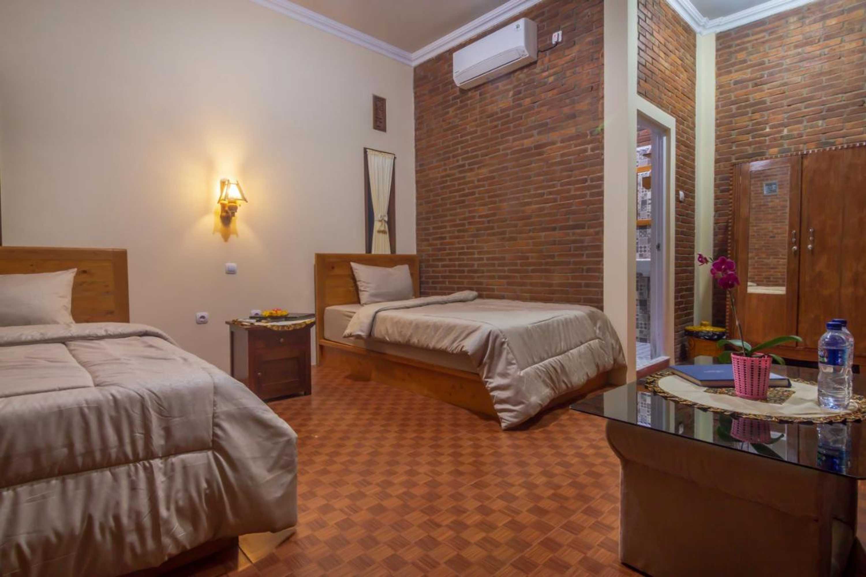 Gift card for Maher House Borobudur