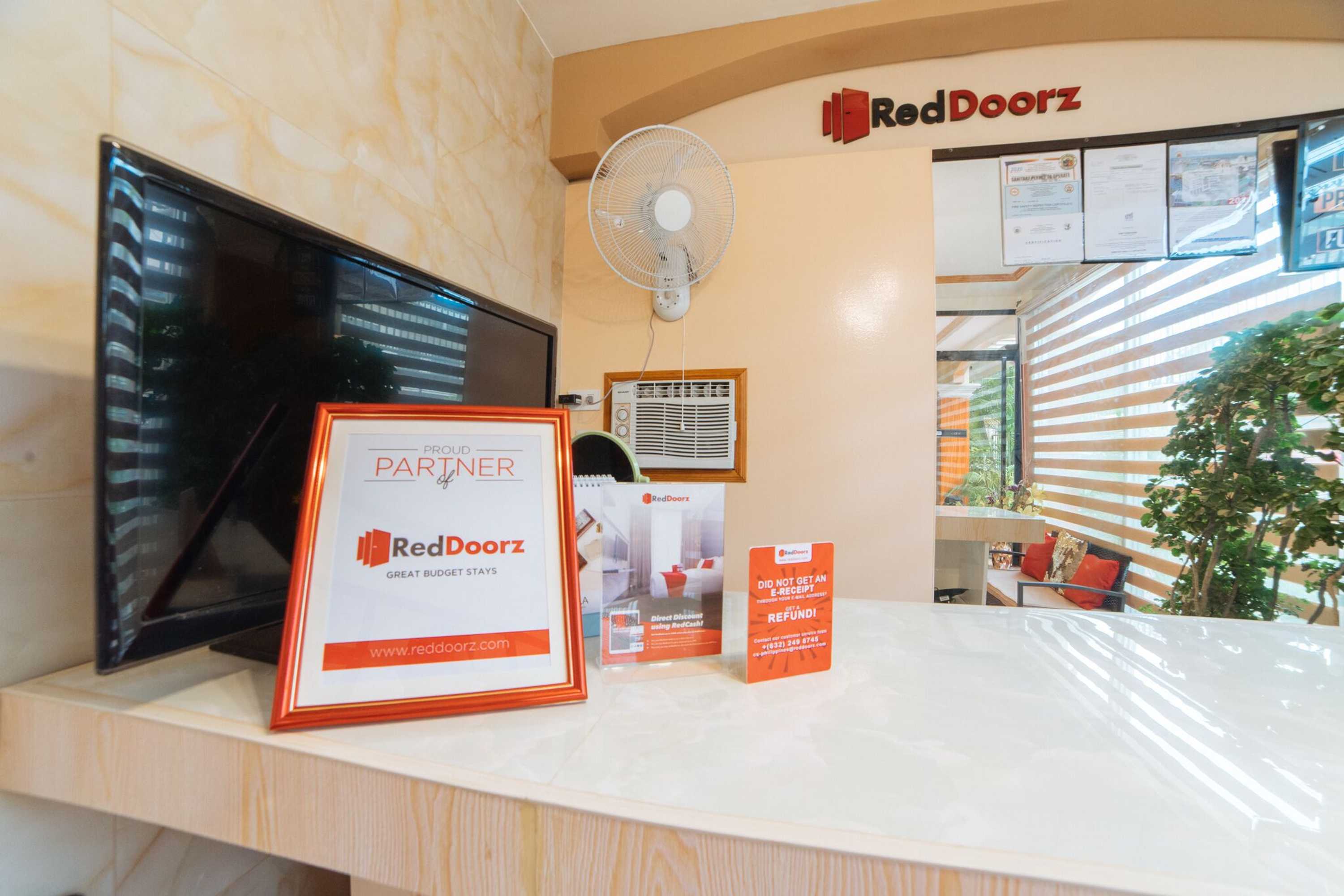 Gift card for Reddoorz @ Q Abeto Street Mandurriao Gift card for Reddoorz @ Q Abeto Street Mandurriao