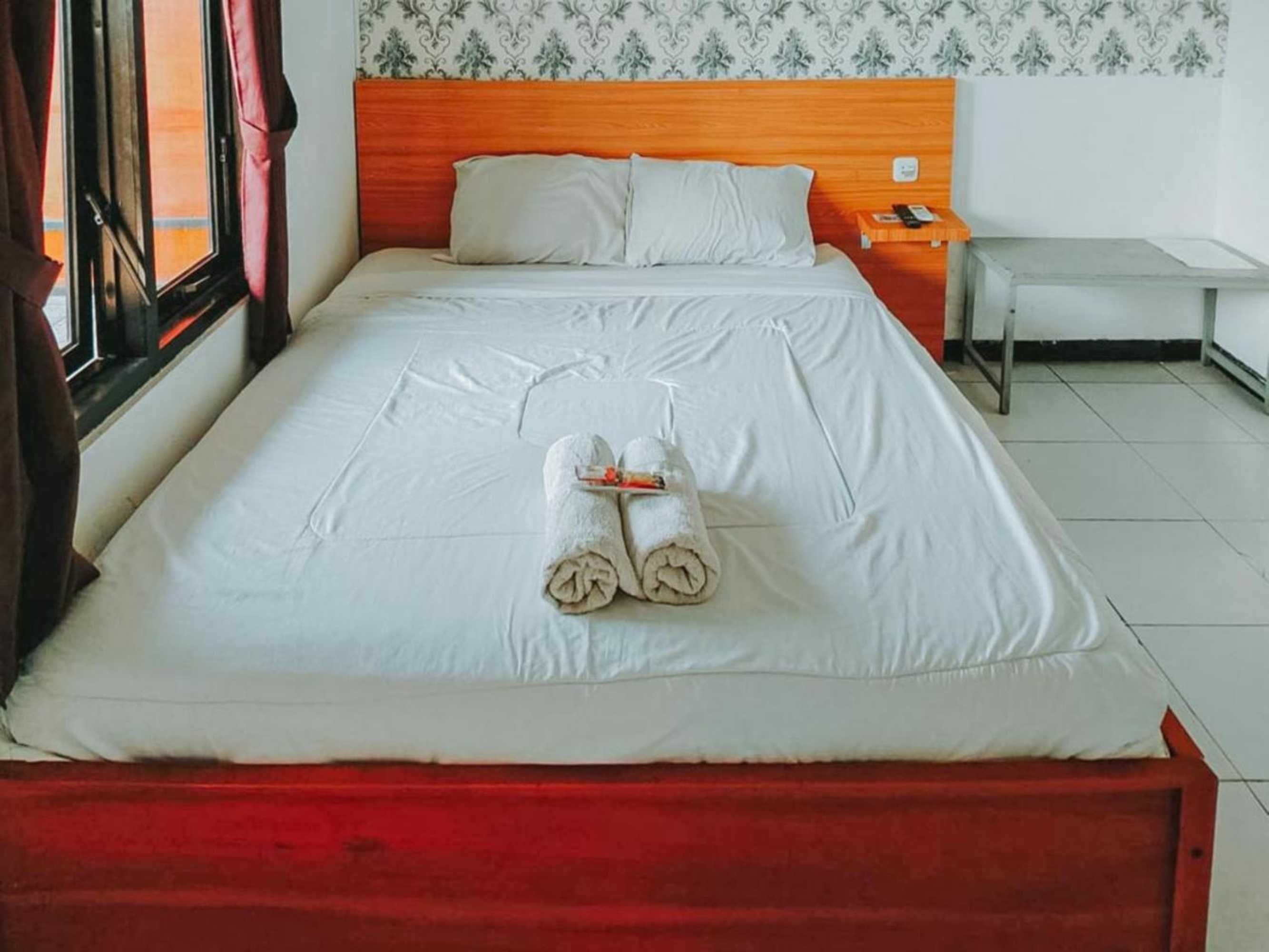 Gift card for De Luck Homestay Near Alun Alun Sidoarjo Mitra Reddoorz Gift card for De Luck Homestay Near Alun Alun Sidoarjo Mitra Reddoorz