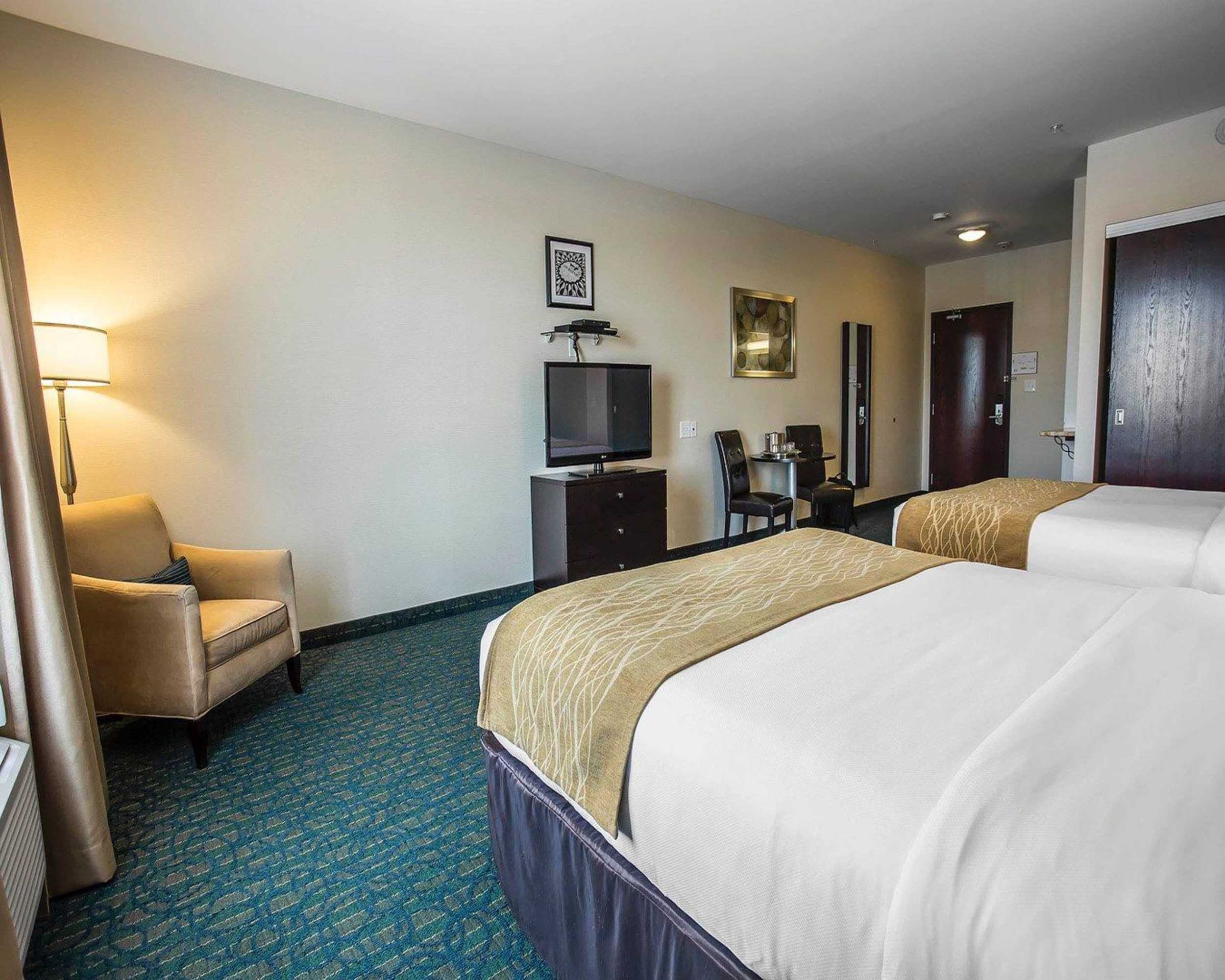 Gift card for Comfort Hotel Bayer's Lake Gift card for Comfort Hotel Bayer's Lake