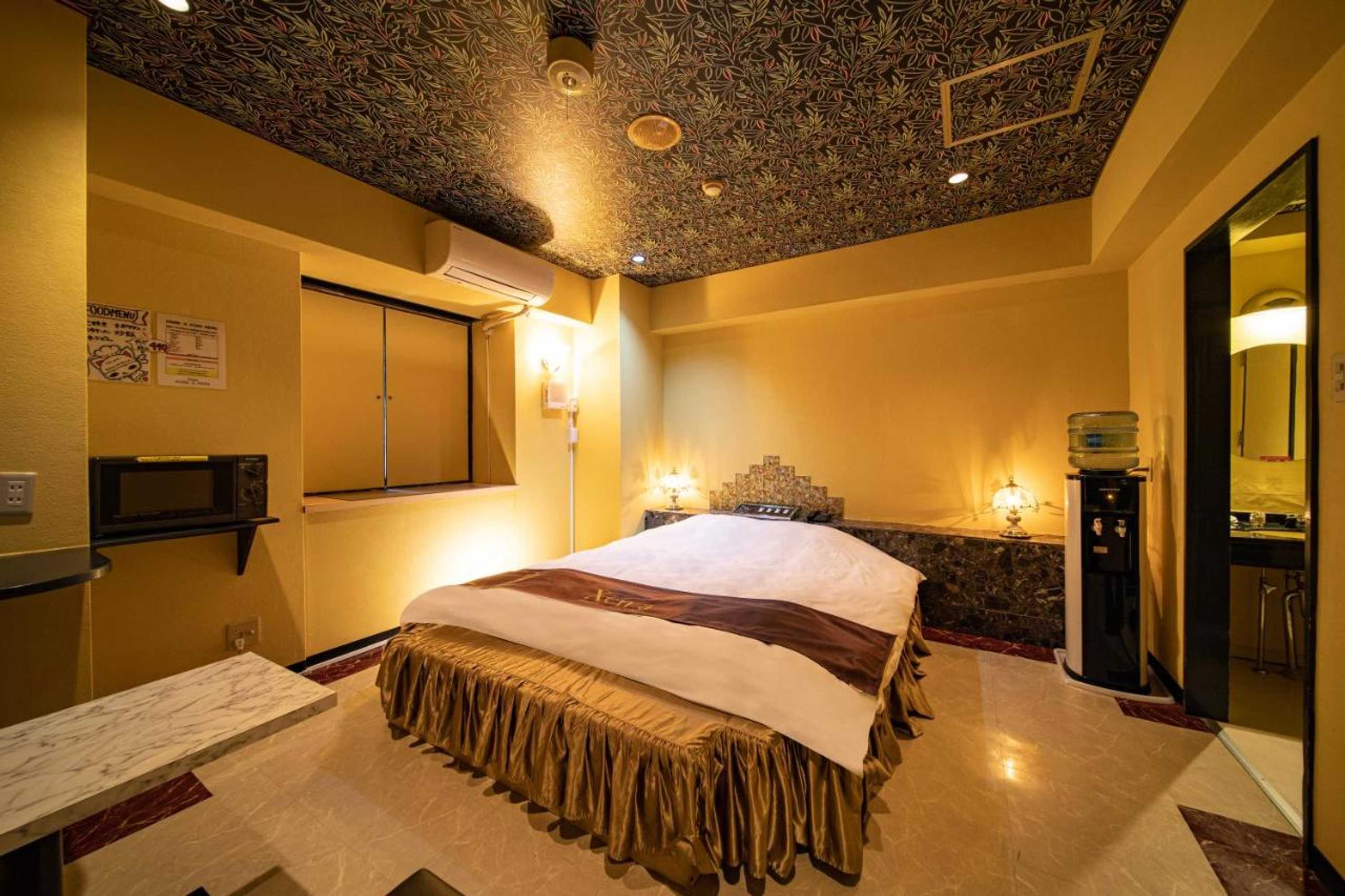 Gift card for Hotel Xenia Mikumo (adult Only)