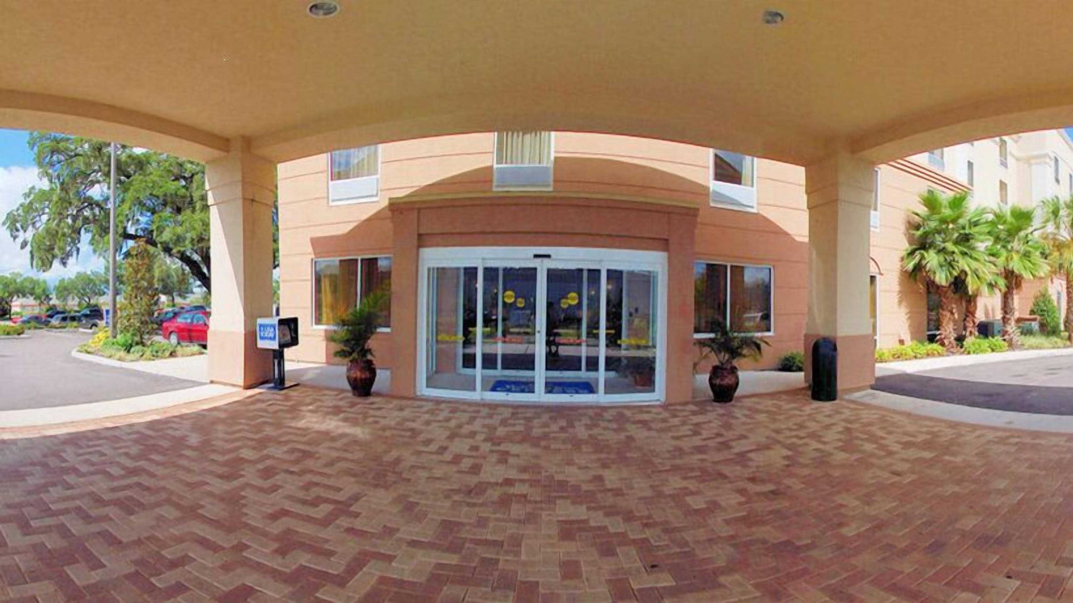 Gift card for Holiday Inn Express Hotel & Suites Clearwater/us 19 N by Ihg Gift card for Holiday Inn Express Hotel & Suites Clearwater/us 19 N by Ihg