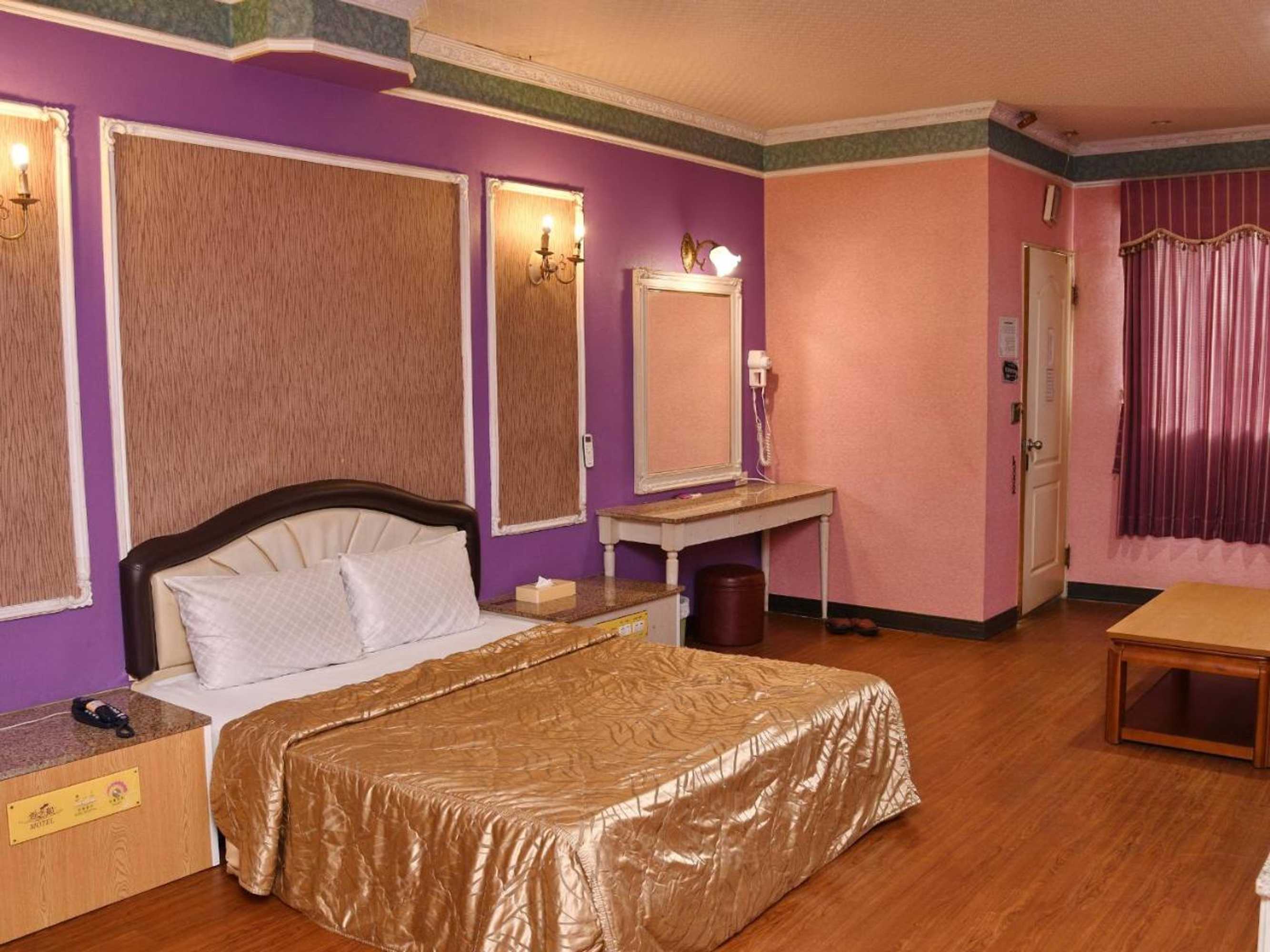 Gift card for Love Boat Motel