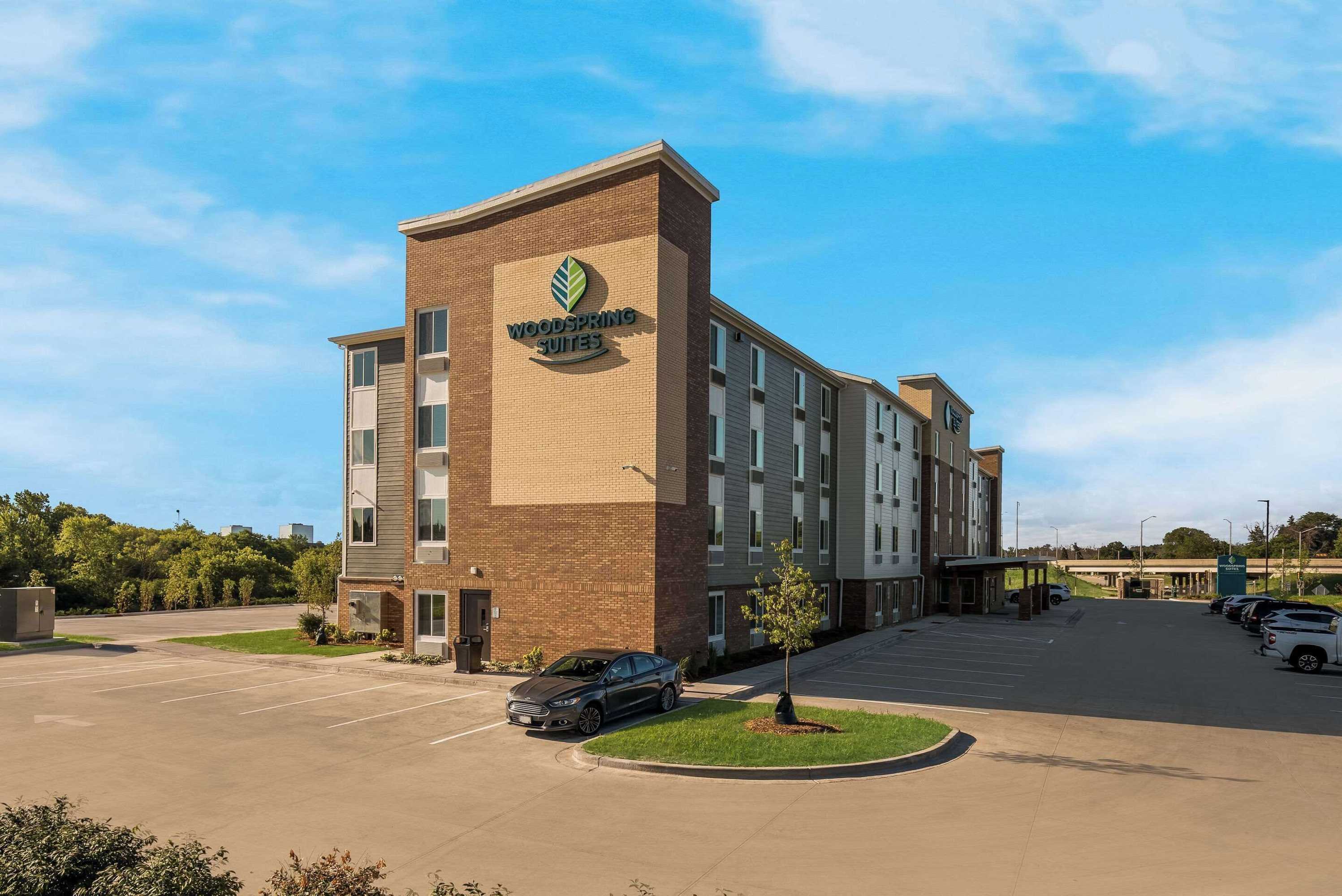 Gift card for Woodspring Suites Milwaukee - Menomonee Falls Gift card for Woodspring Suites Milwaukee - Menomonee Falls
