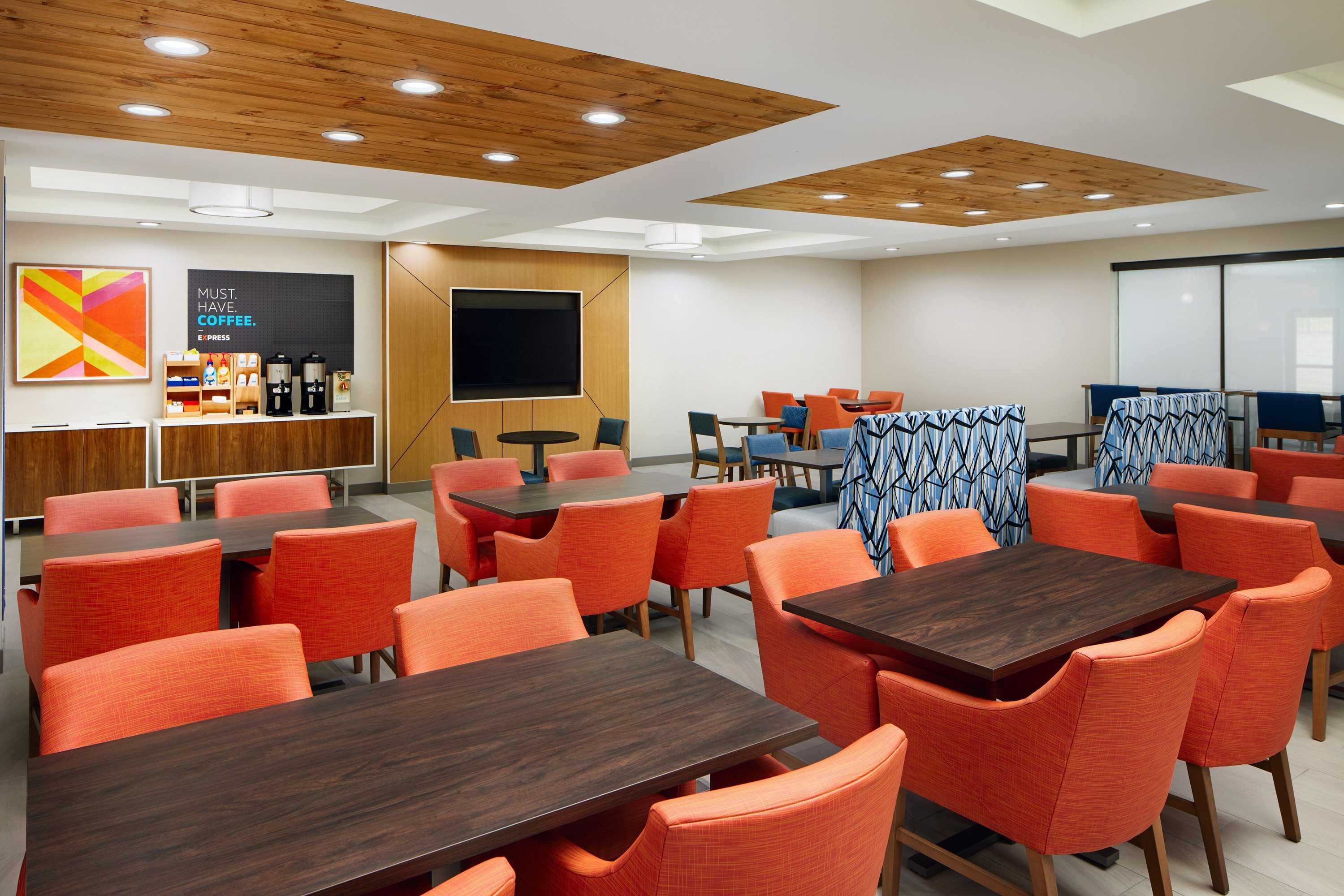 Gift card for Holiday Inn Express & Suites Bridgeport by Ihg Gift card for Holiday Inn Express & Suites Bridgeport by Ihg