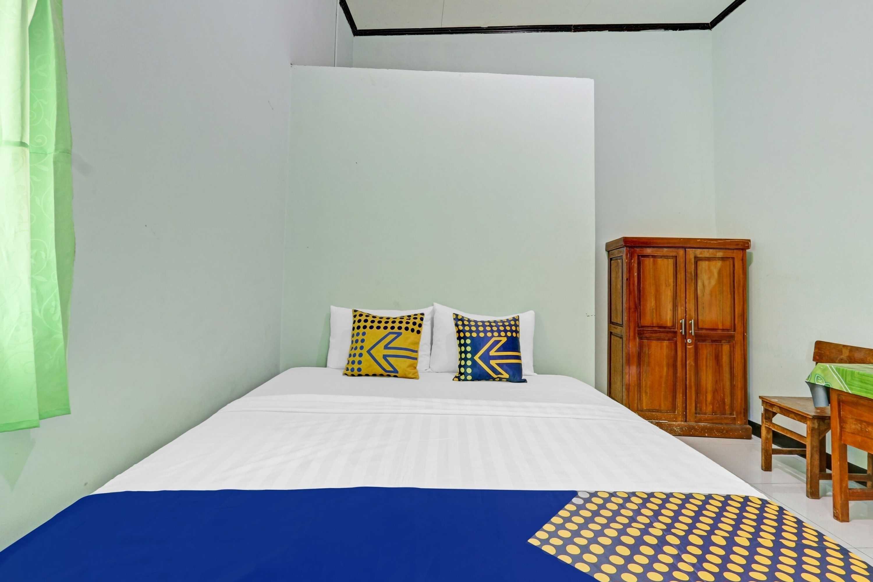 Gift card for Spot ON 90760 Homestay Al Madina Syariah