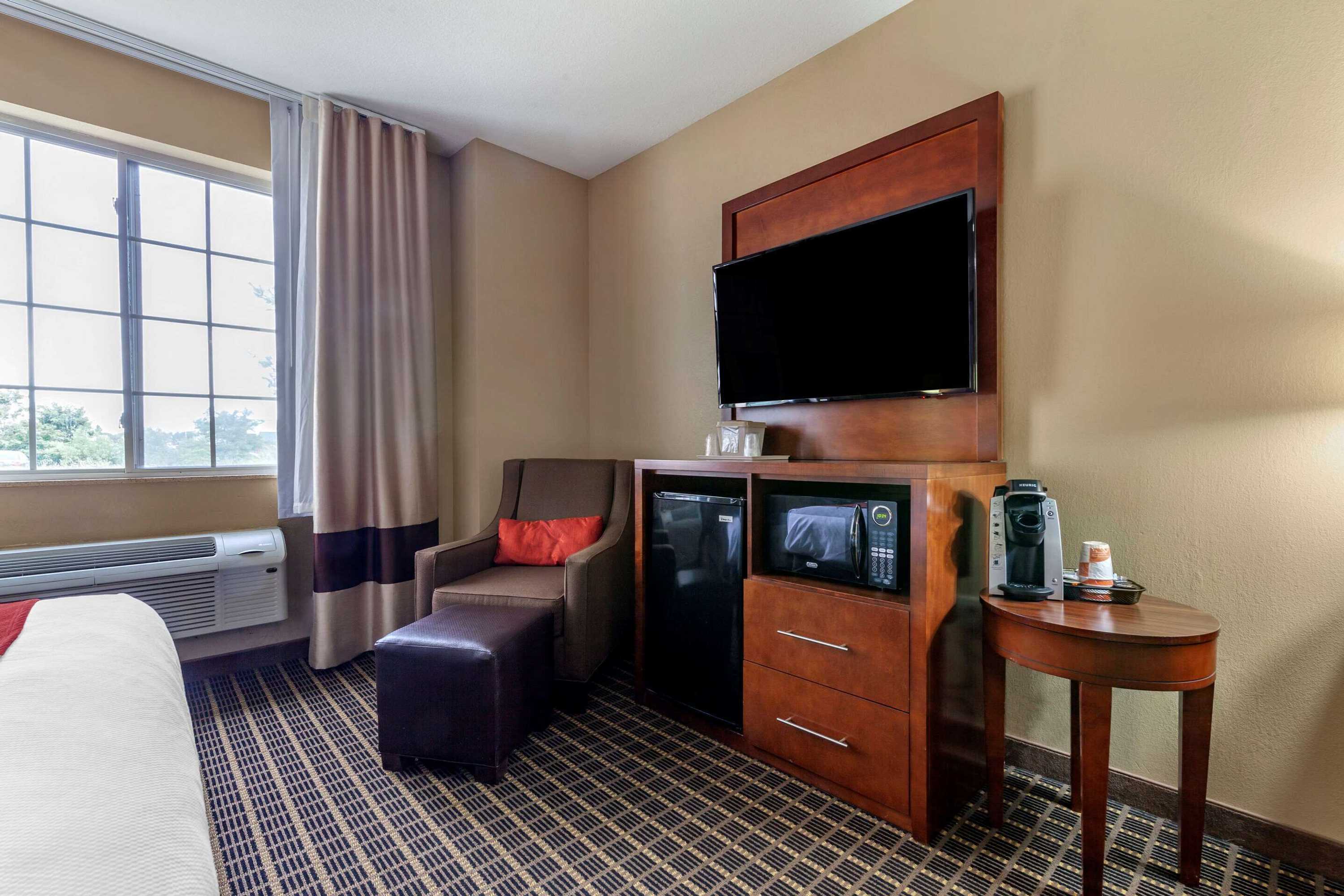 Gift card for Comfort Suites Delavan - Lake Geneva Area Gift card for Comfort Suites Delavan - Lake Geneva Area