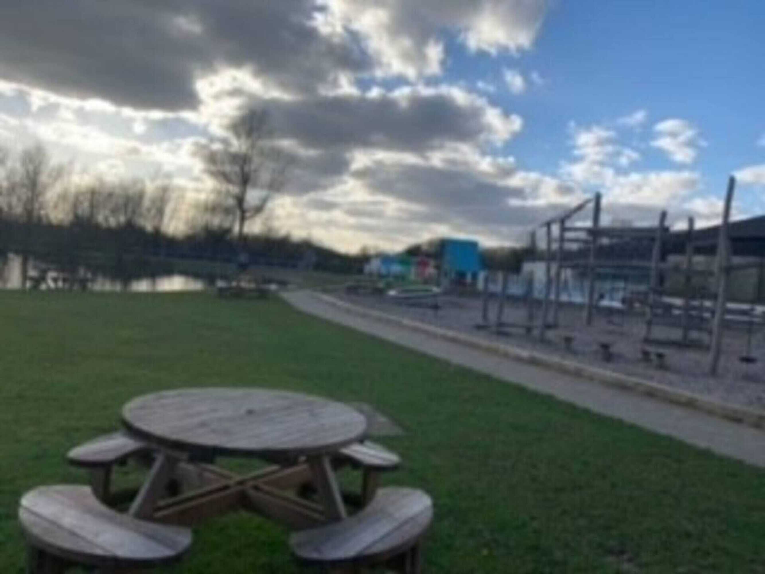 Gift card for Captivating Bluebell Lodge 2-Bed Cotswolds Caravan Gift card for Captivating Bluebell Lodge 2-Bed Cotswolds Caravan
