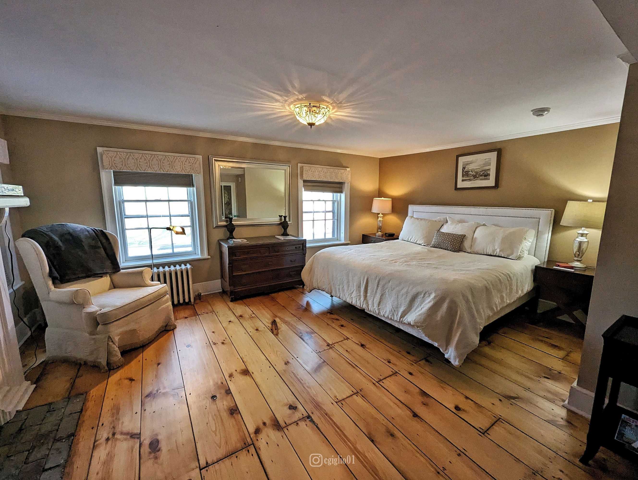 Gift card for Cromwell Manor Inn