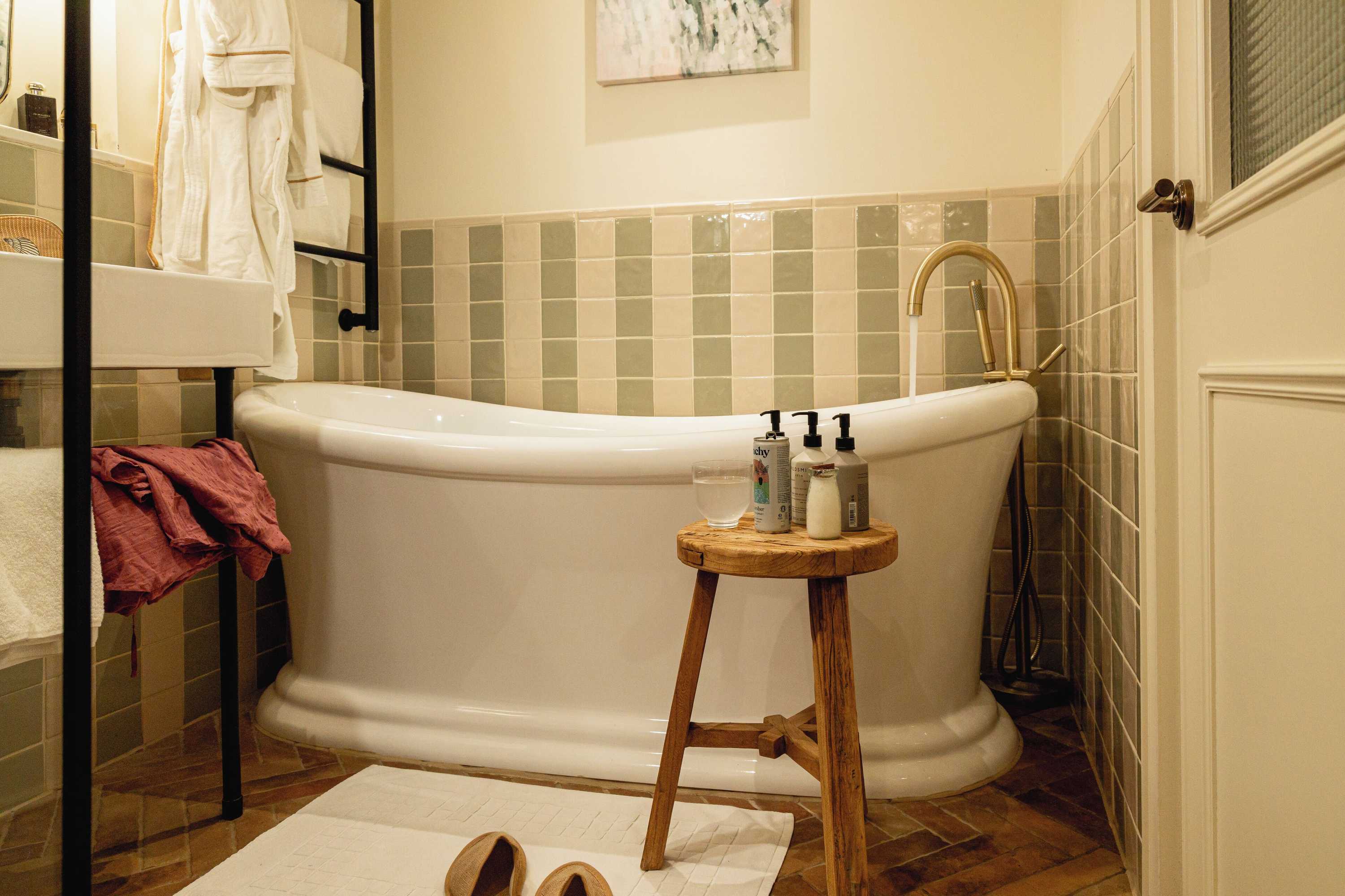 Gift card for No 42 by Guesthouse, Margate Gift card for No 42 by Guesthouse, Margate