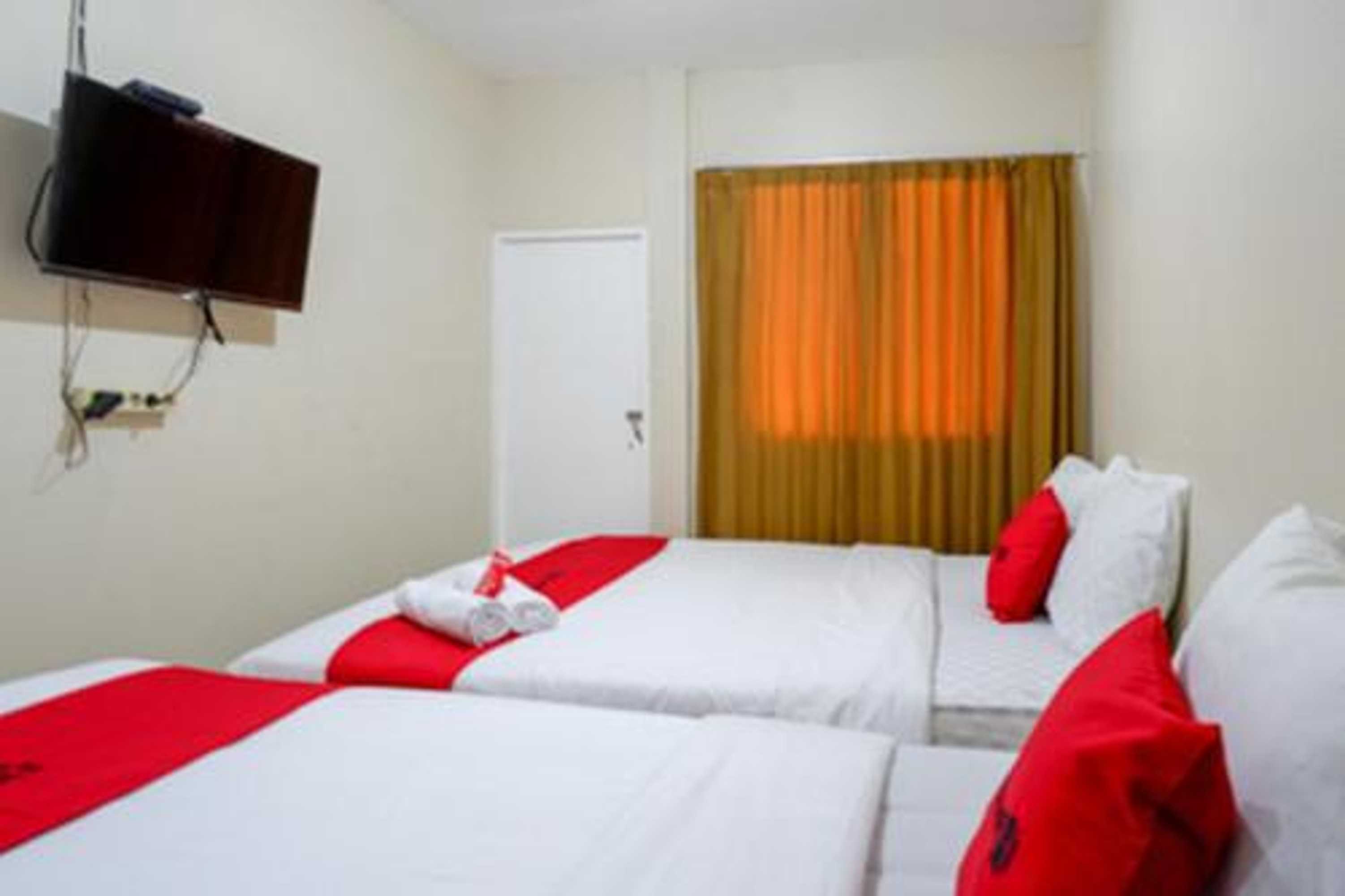 Gift card for Reddoorz Near Rsud Kudus Gift card for Reddoorz Near Rsud Kudus