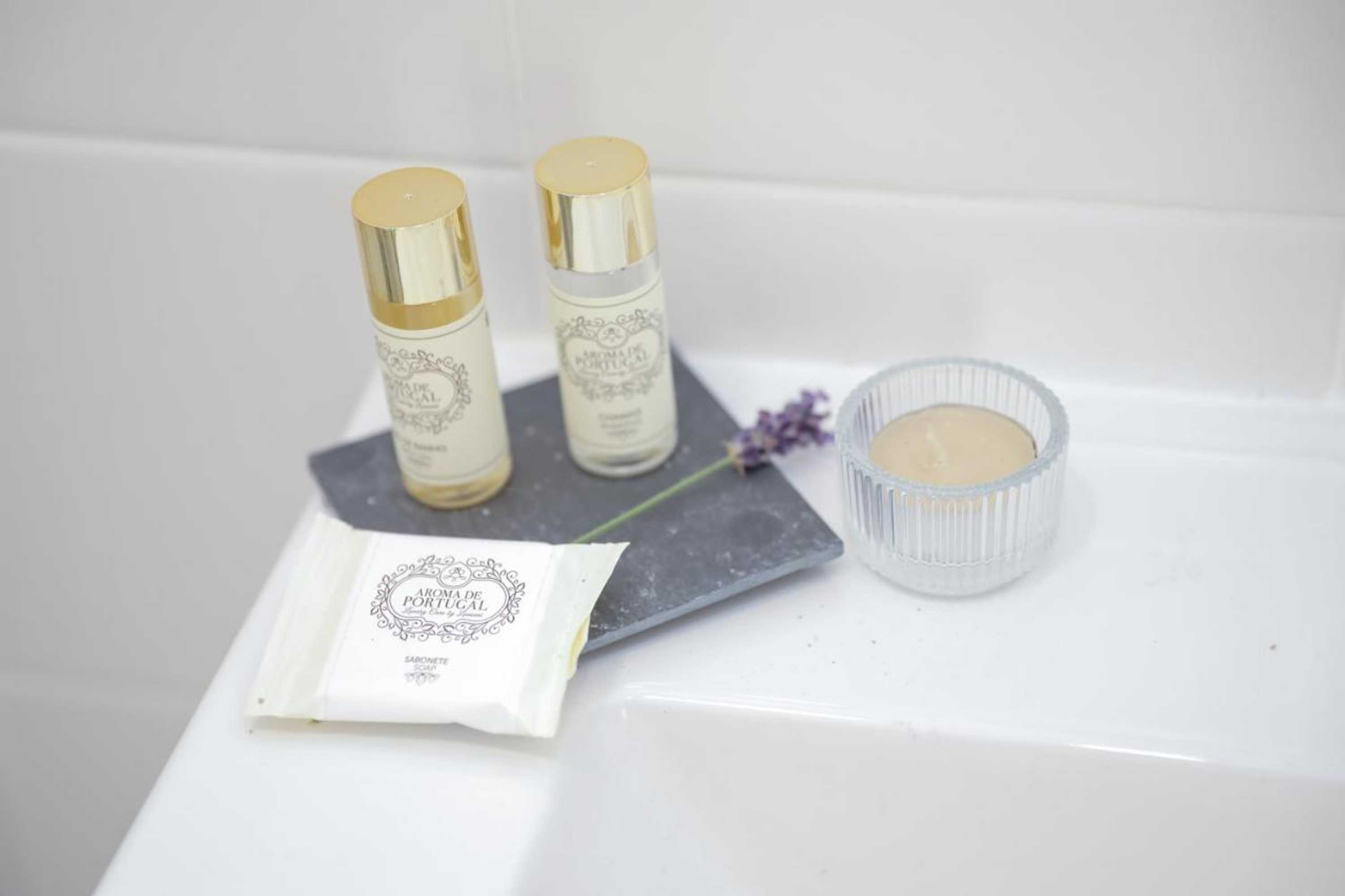 Gift card for Aroucehostel