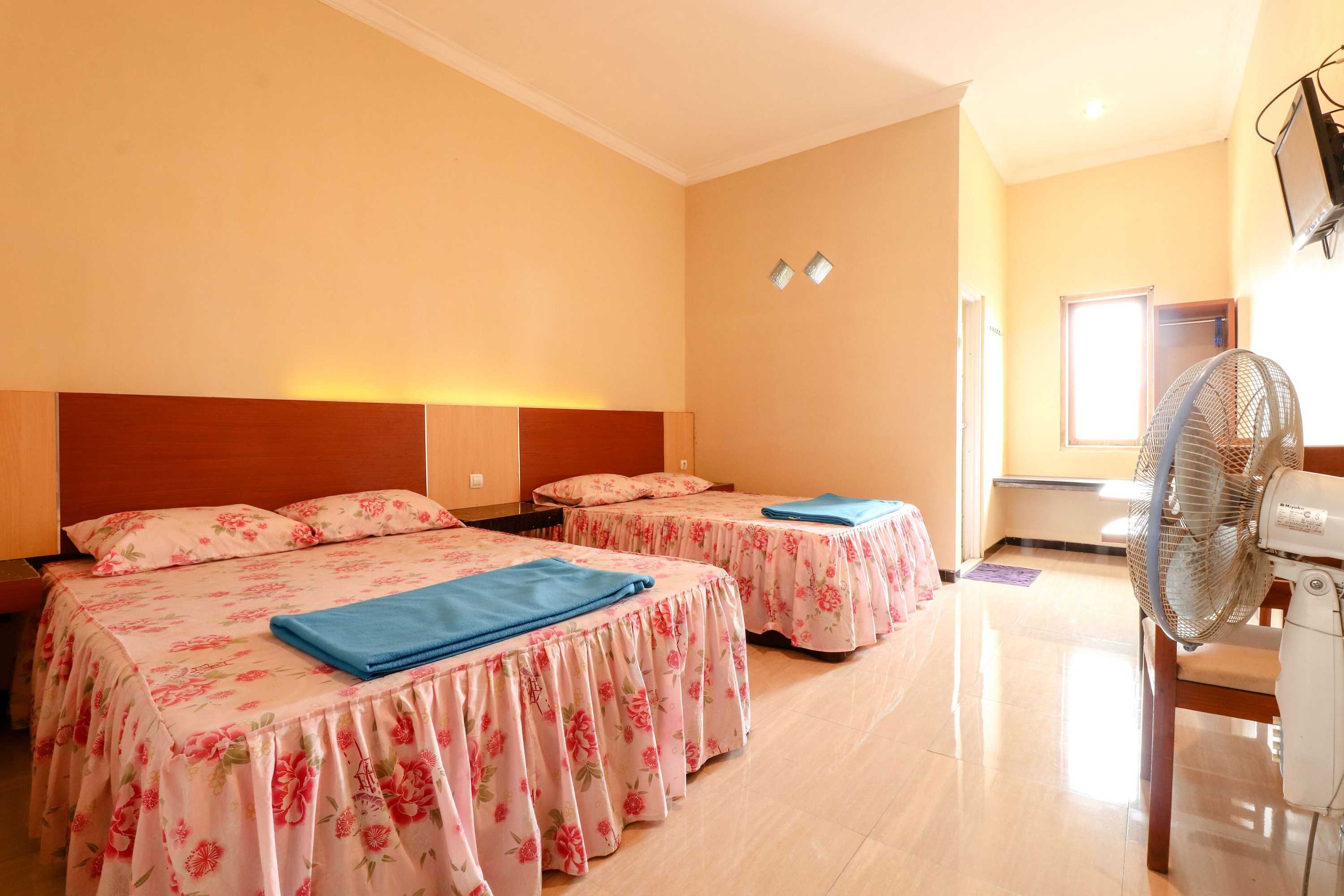 Gift card for Oyo 898 Joglo Family Hotel & Homestay Gift card for Oyo 898 Joglo Family Hotel & Homestay