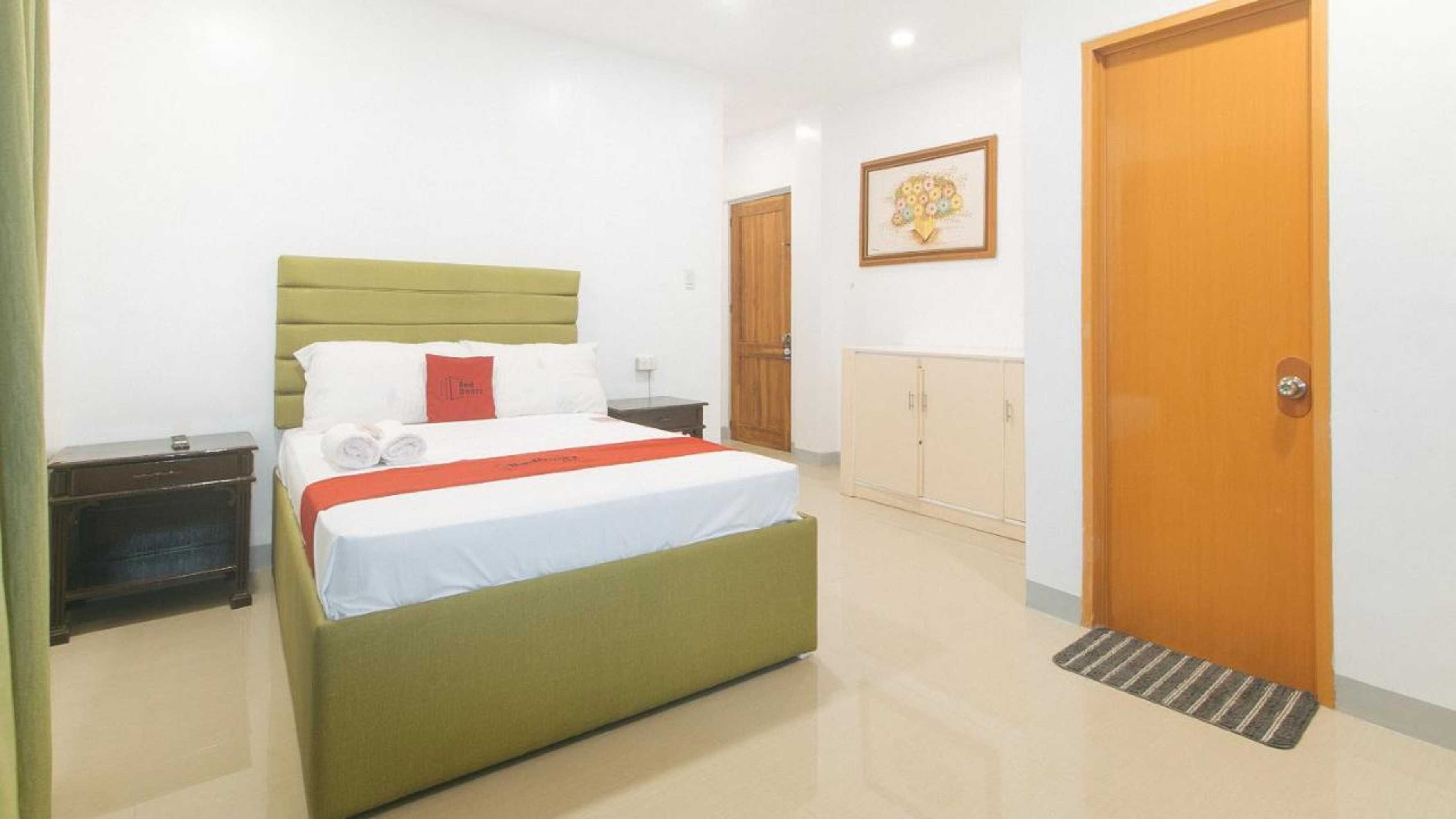 Gift card for Reddoorz at Ebm One Building