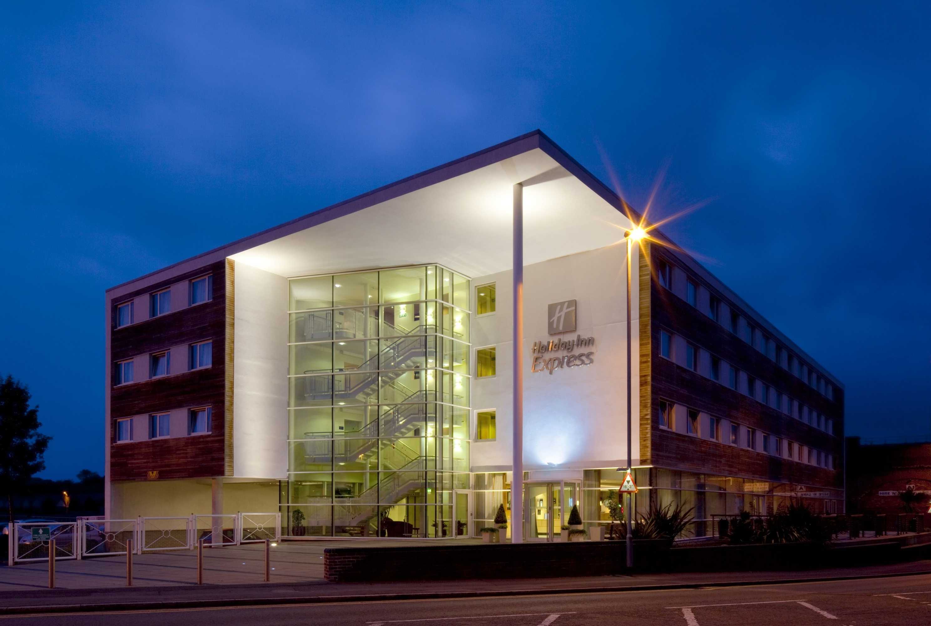 Gift card for Holiday Inn Express Chester - Racecourse by Ihg Gift card for Holiday Inn Express Chester - Racecourse by Ihg