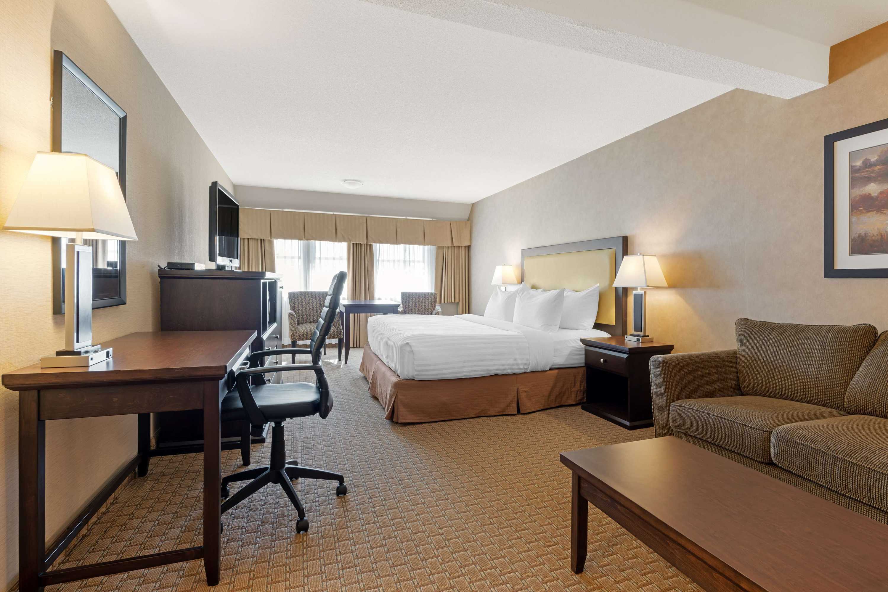 Gift card for Best Western Plus Emerald Isle Hotel Gift card for Best Western Plus Emerald Isle Hotel