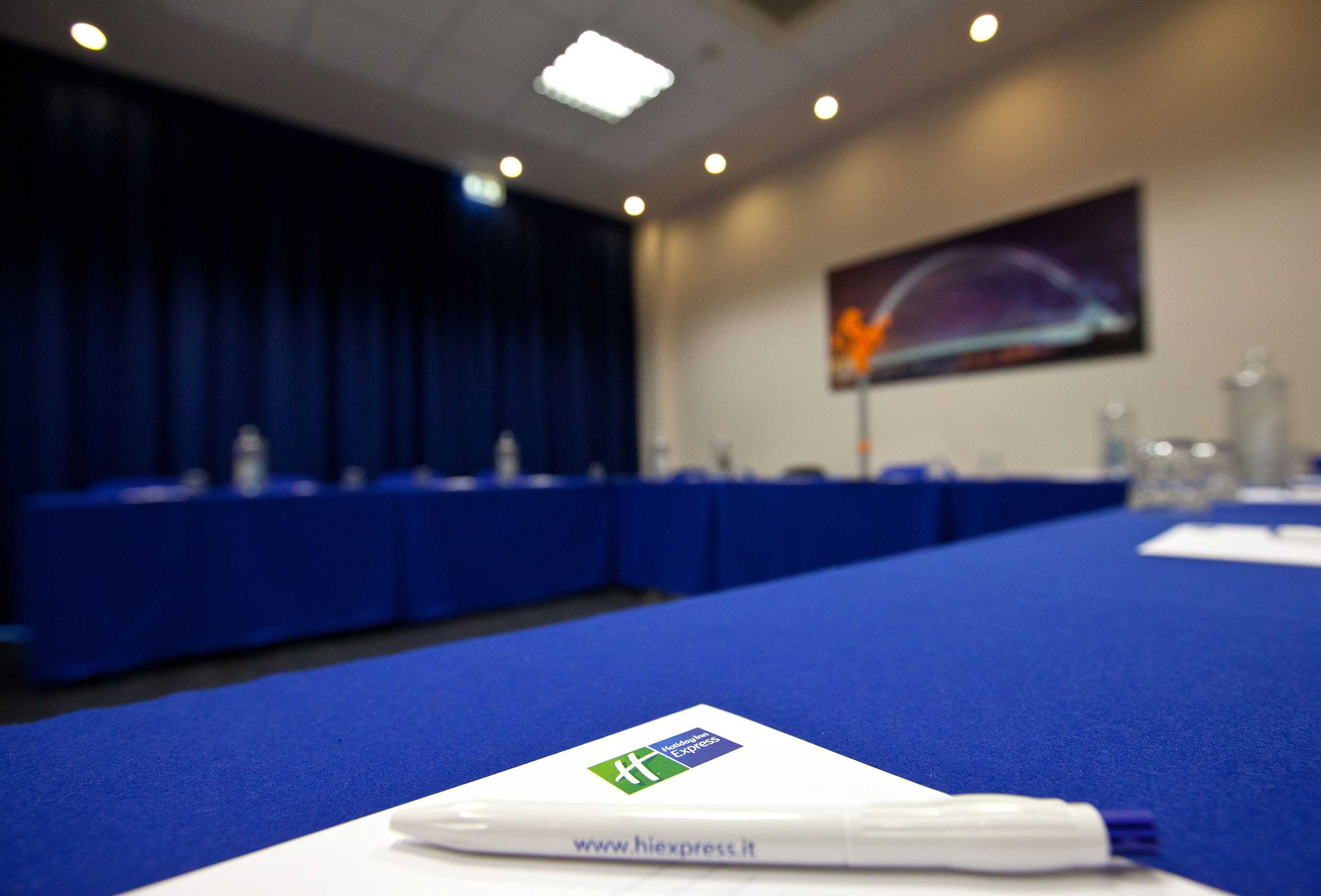 Gift card for Holiday Inn Express Reggio Emilia by Ihg Gift card for Holiday Inn Express Reggio Emilia by Ihg