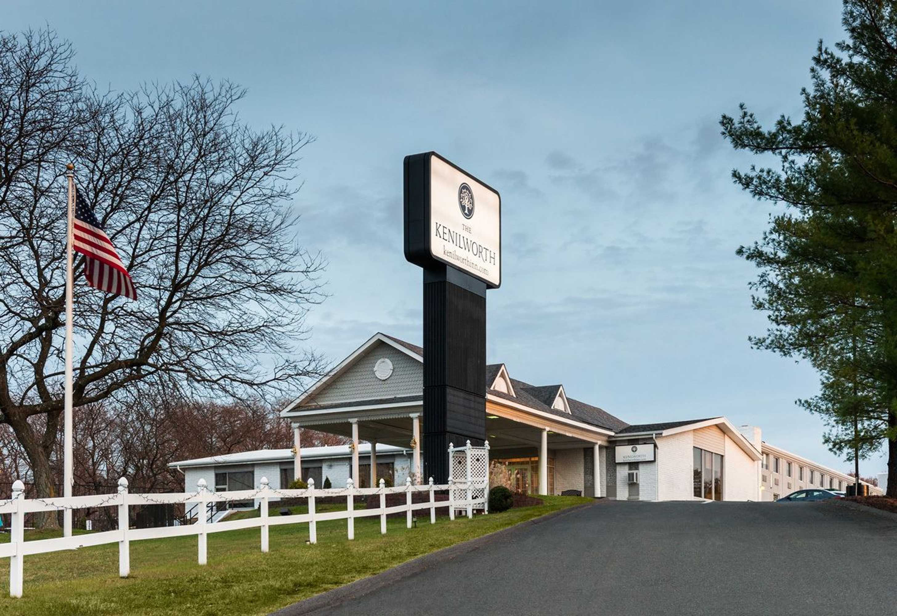 Gift card for The Kenilworth Hotel - Newark Airport West Gift card for The Kenilworth Hotel - Newark Airport West