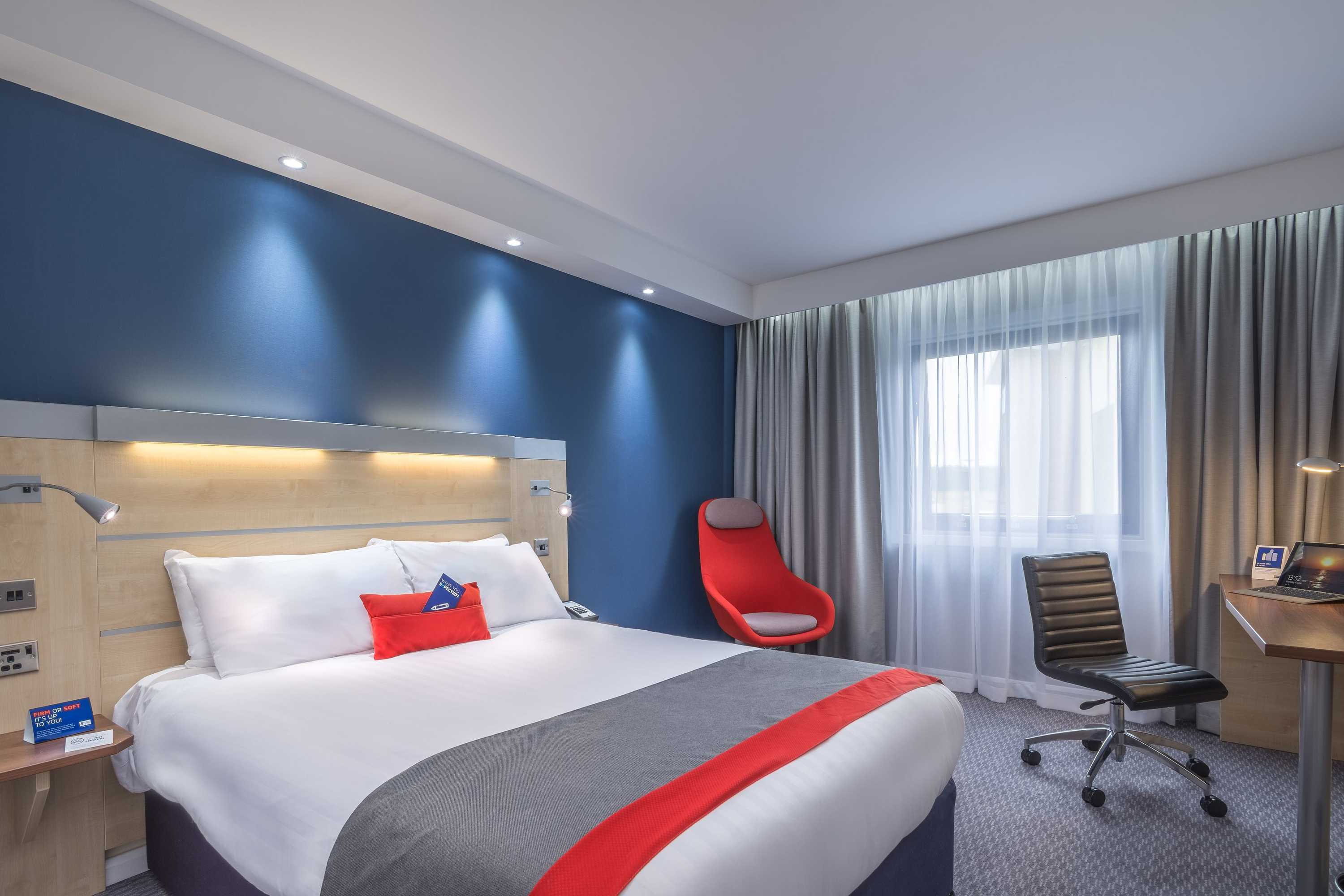 Gift card for Holiday Inn Express Kettering by Ihg Gift card for Holiday Inn Express Kettering by Ihg