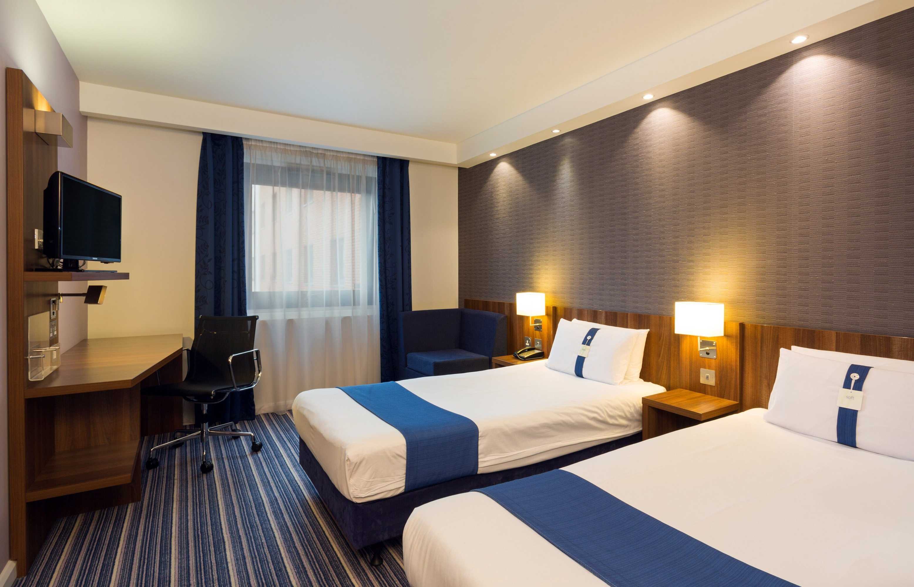 Gift card for Holiday Inn Express Harlow by Ihg Gift card for Holiday Inn Express Harlow by Ihg