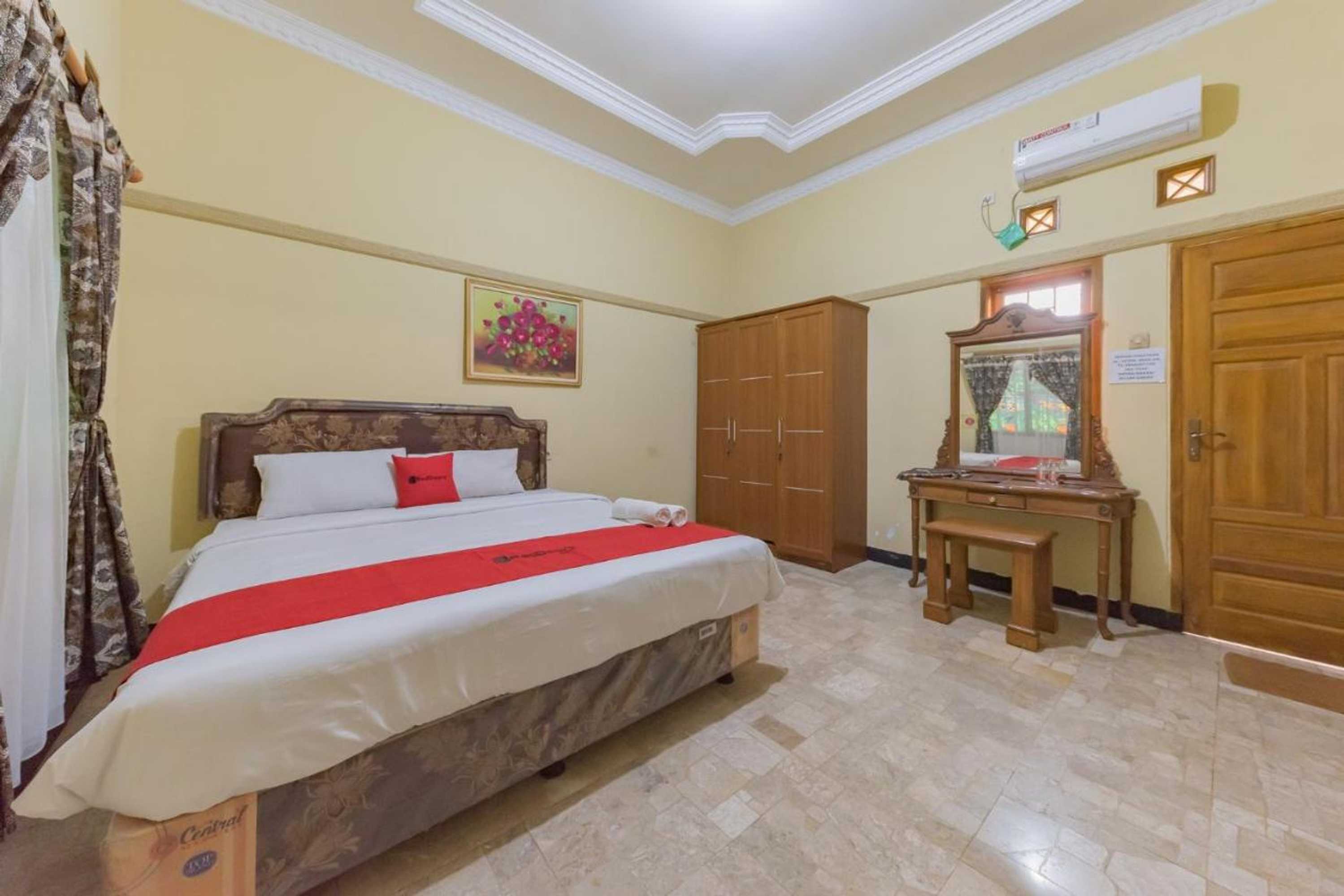 Gift card for Bumi Eyang Enin Homestay Syariah by Oyo Rooms