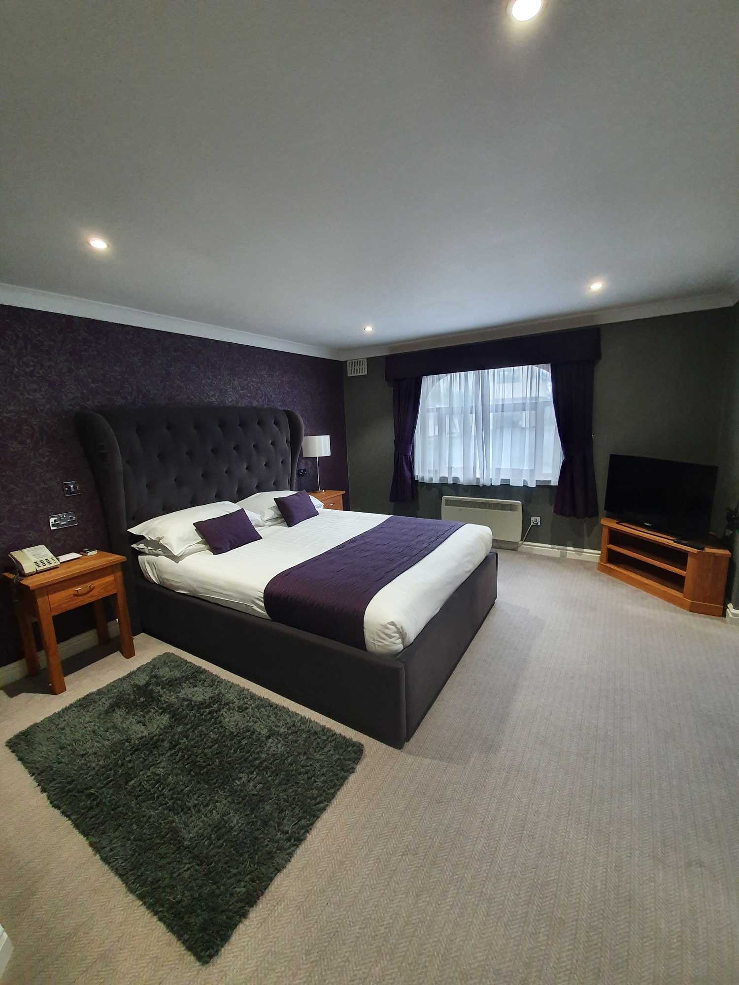 Gift card for Widnes Halton Everglades Park Hotel Gift card for Widnes Halton Everglades Park Hotel
