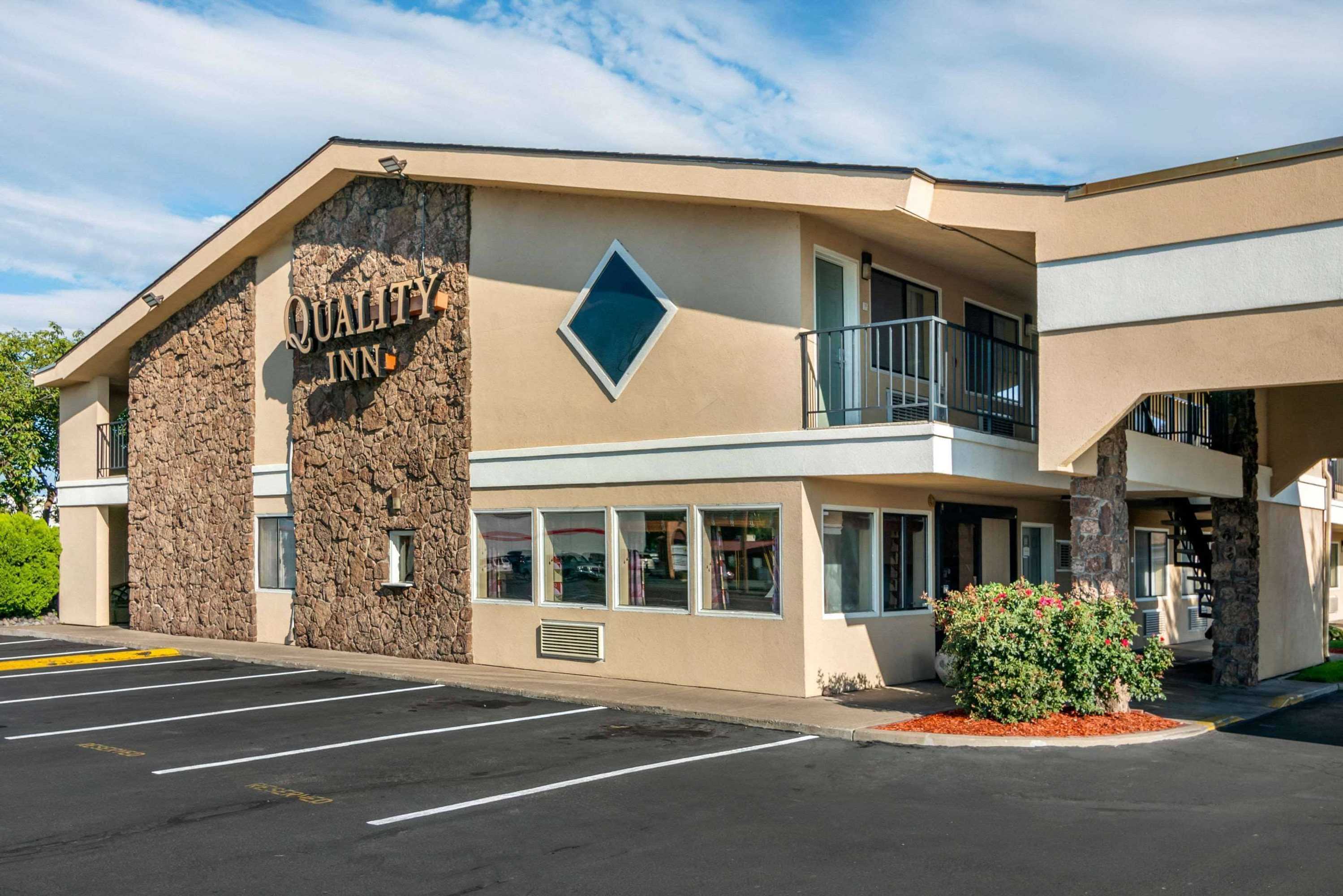 Gift card for Quality Inn Klamath Falls - Crater Lake Gateway Gift card for Quality Inn Klamath Falls - Crater Lake Gateway