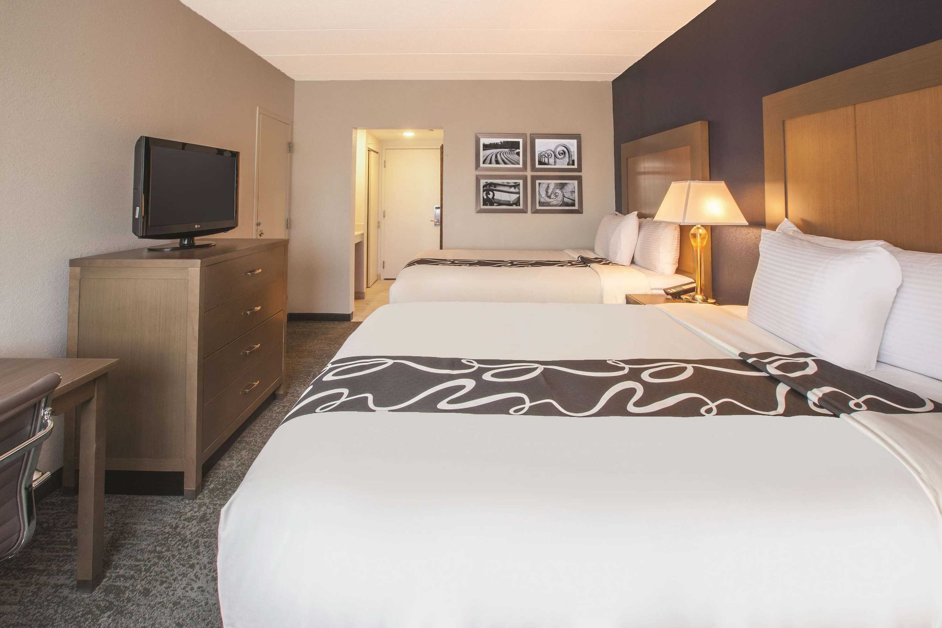 Gift card for La Quinta Inn & Suites by Wyndham Philadelphia Airport Gift card for La Quinta Inn & Suites by Wyndham Philadelphia Airport