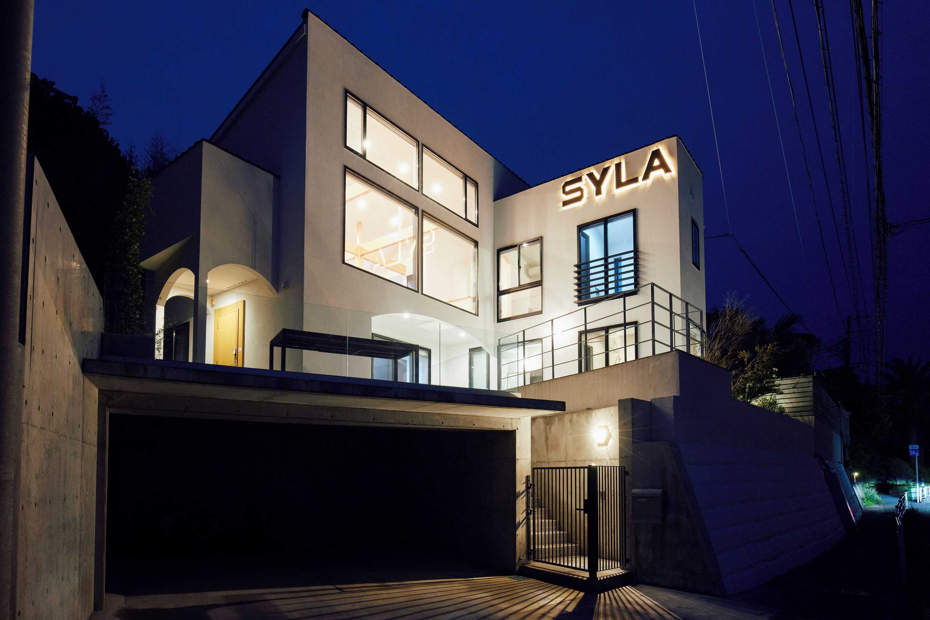 Gift card for Syla Hotel Zushi-Hayama Pool Villa
