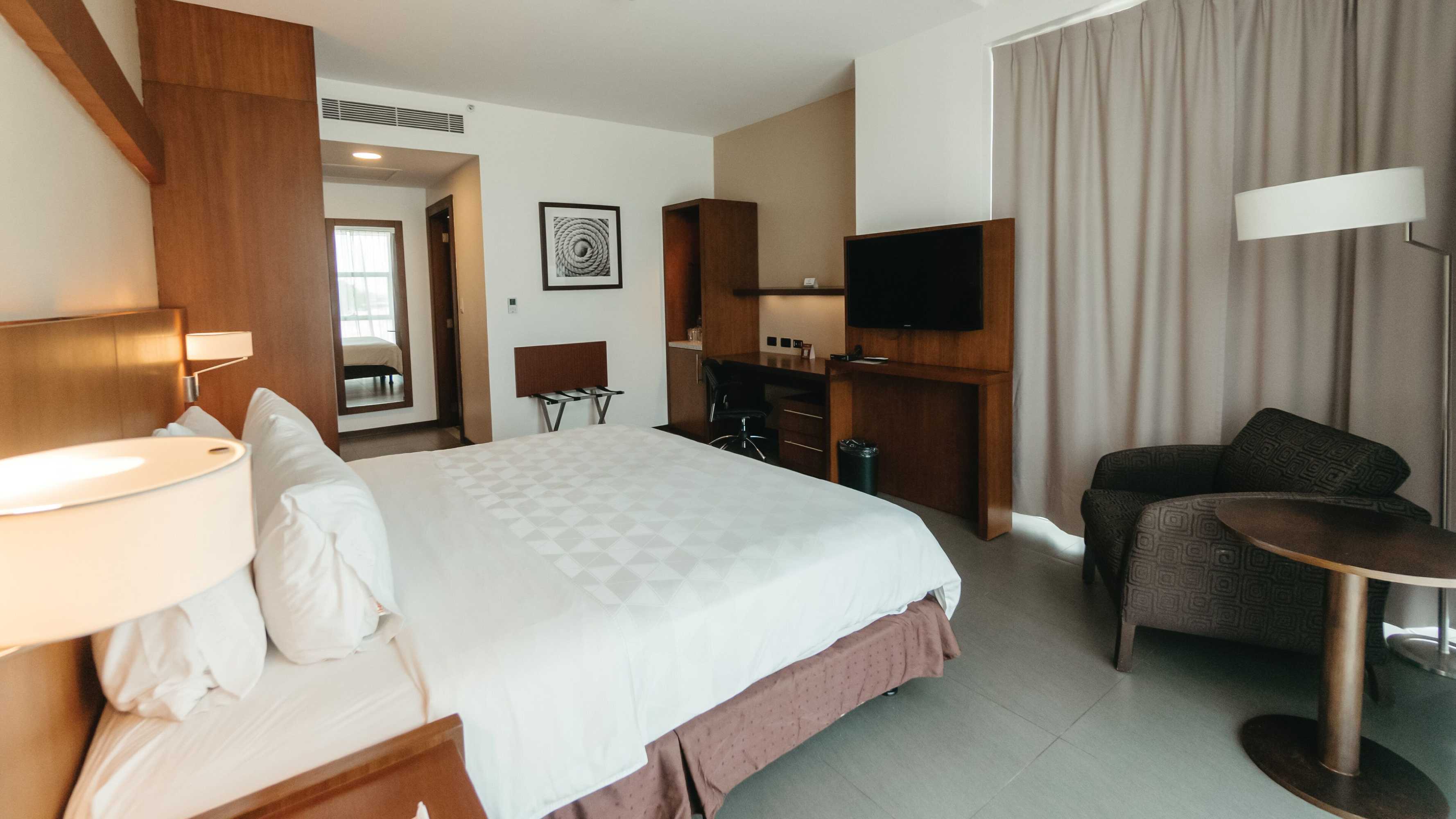 Gift card for Holiday Inn Guayaquil Airport by Ihg Gift card for Holiday Inn Guayaquil Airport by Ihg