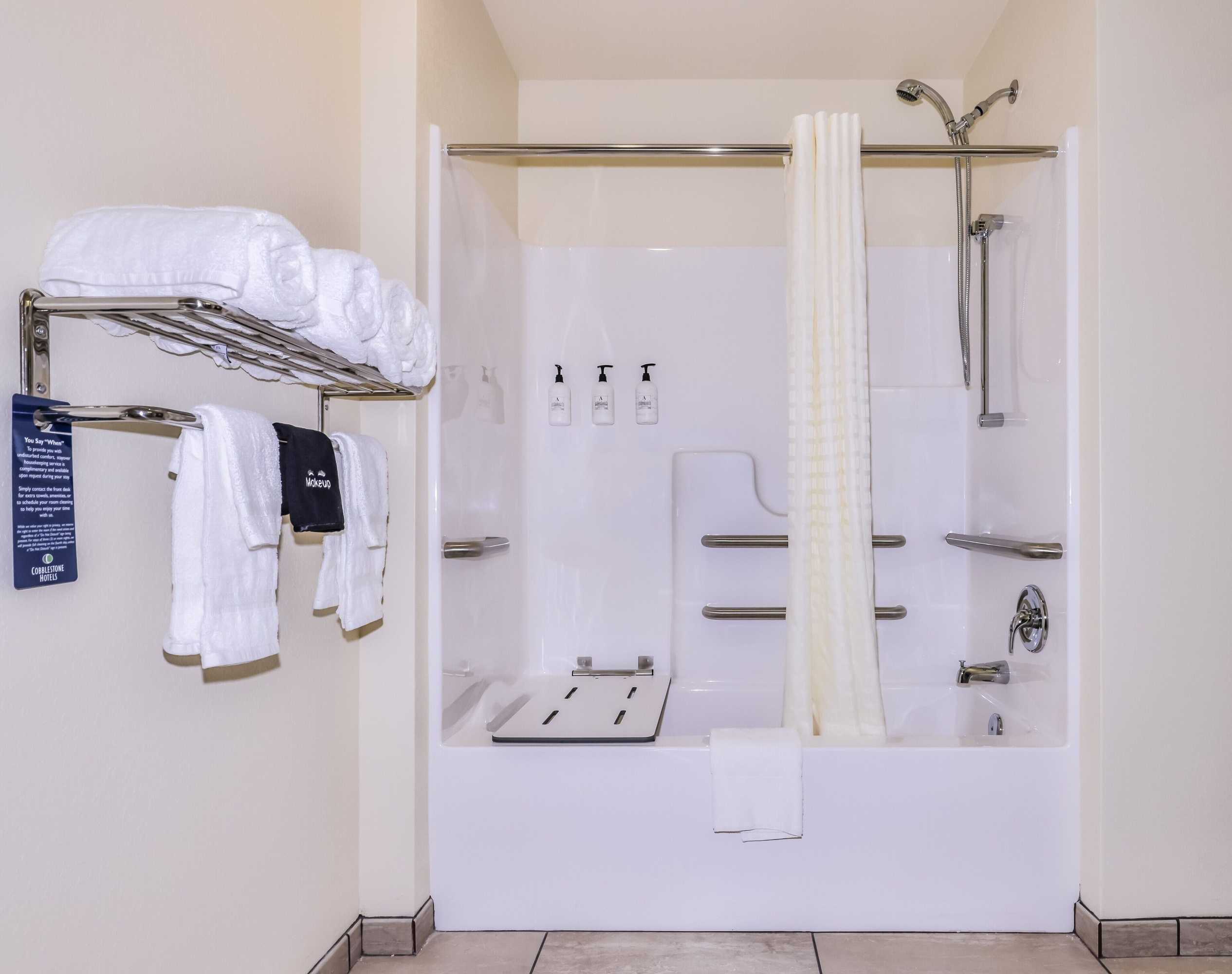 Gift card for Cobblestone Hotel & Suites - Rhinelander