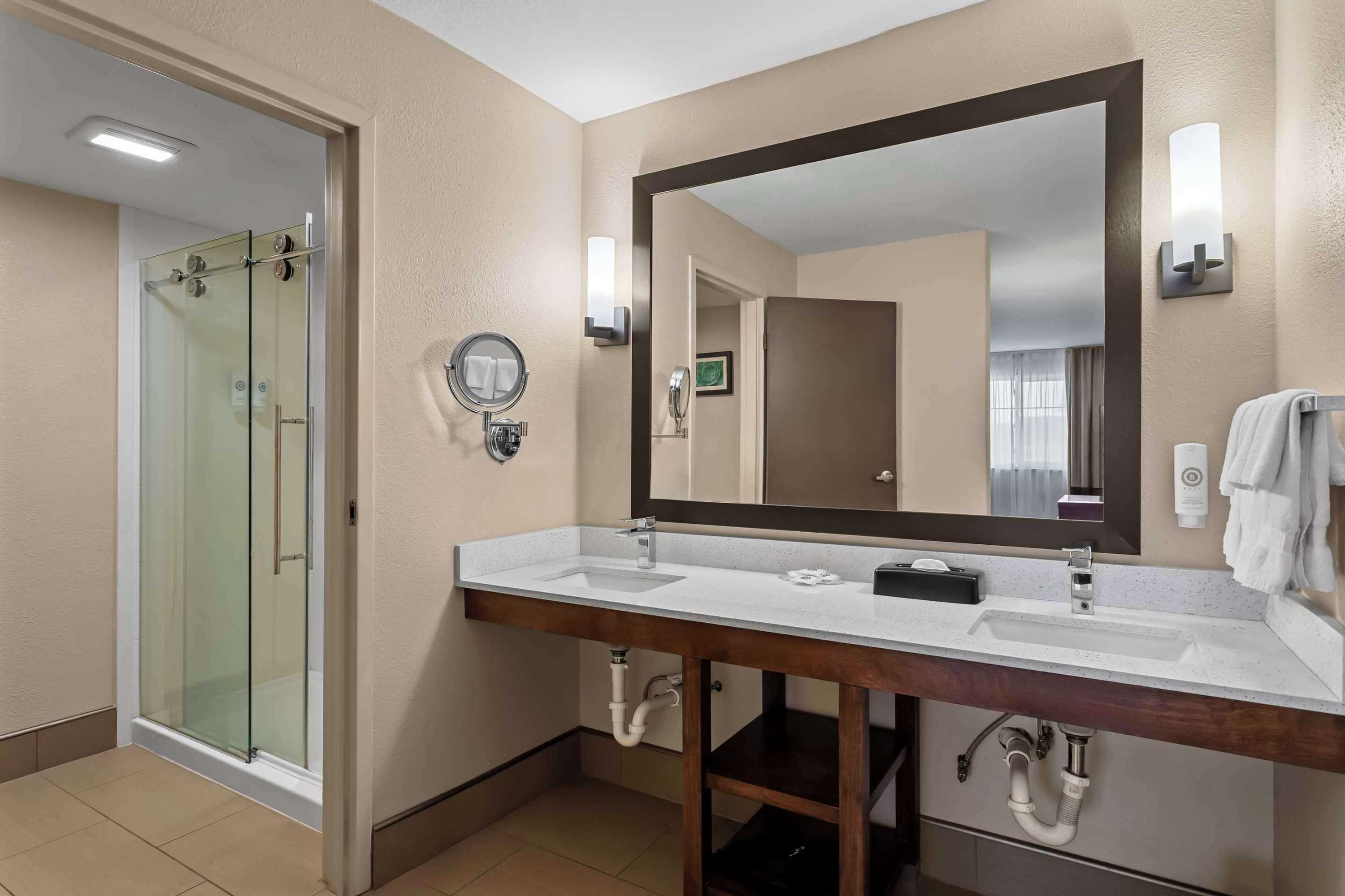 Gift card for Comfort Inn Santa Rosa on Route 66 Gift card for Comfort Inn Santa Rosa on Route 66