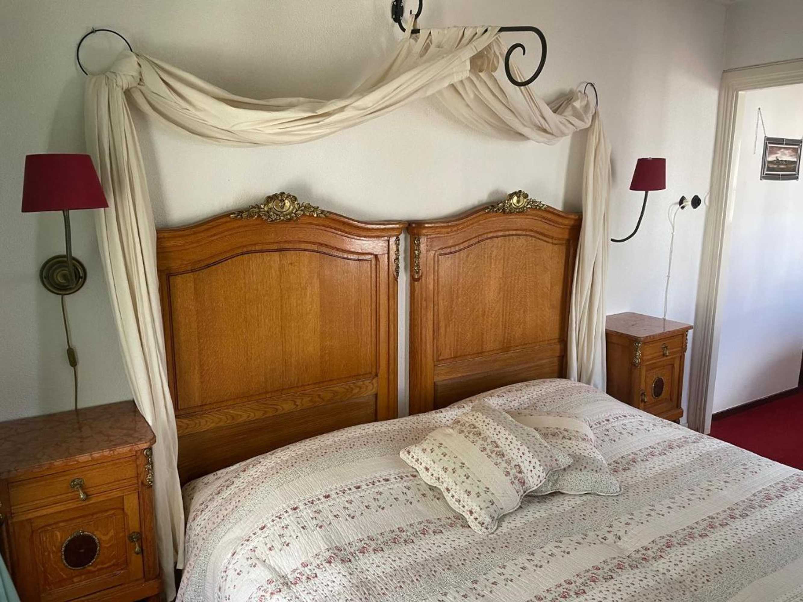 Gift card for Hanzestadslogement De Leeuw, in Het Centrum, Met Een Binnenplaats, Kamers Met Badkamer en Toilet en Een Keukentje