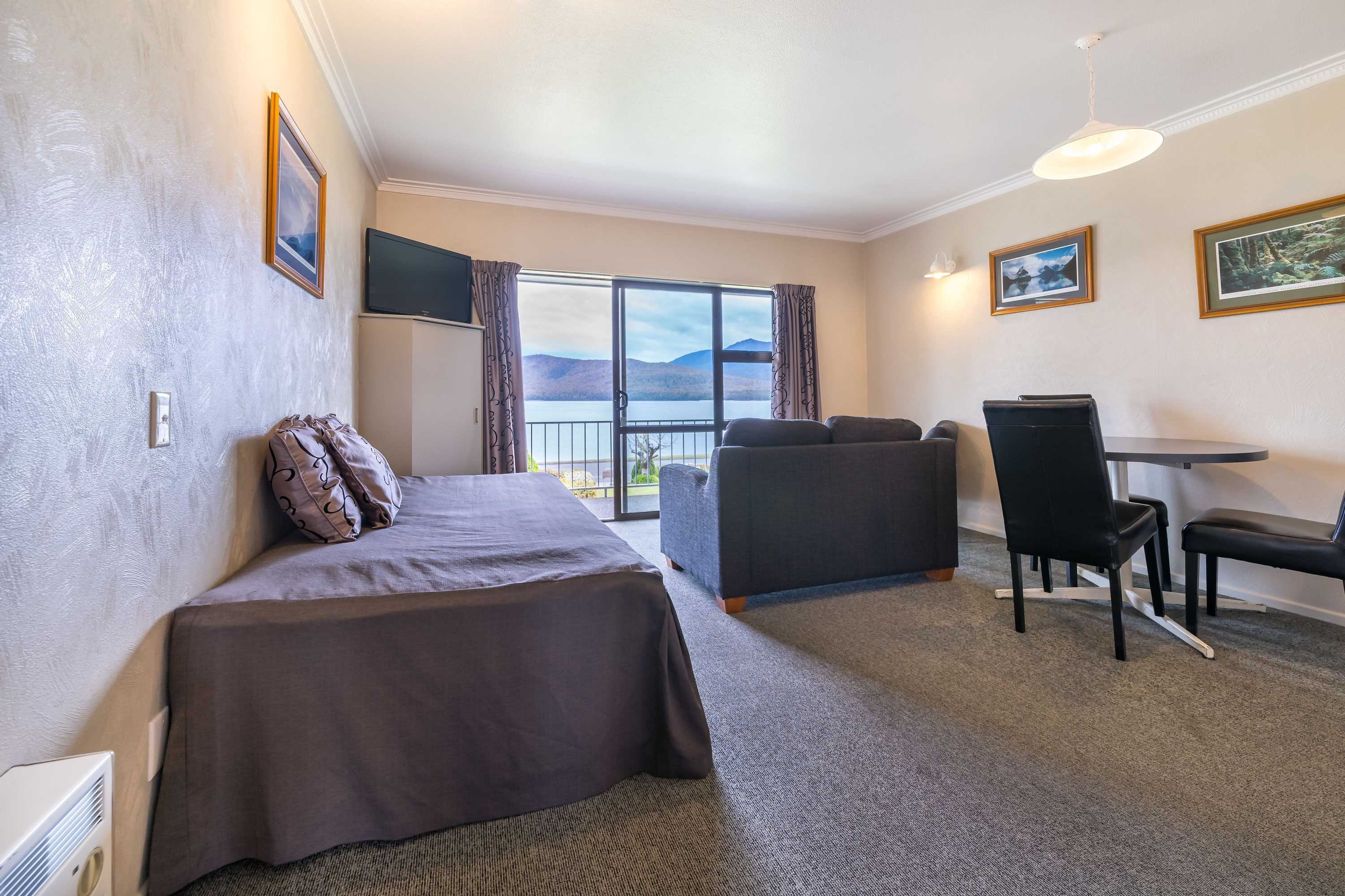 Gift card for Lakeside Motel & Apartments Gift card for Lakeside Motel & Apartments