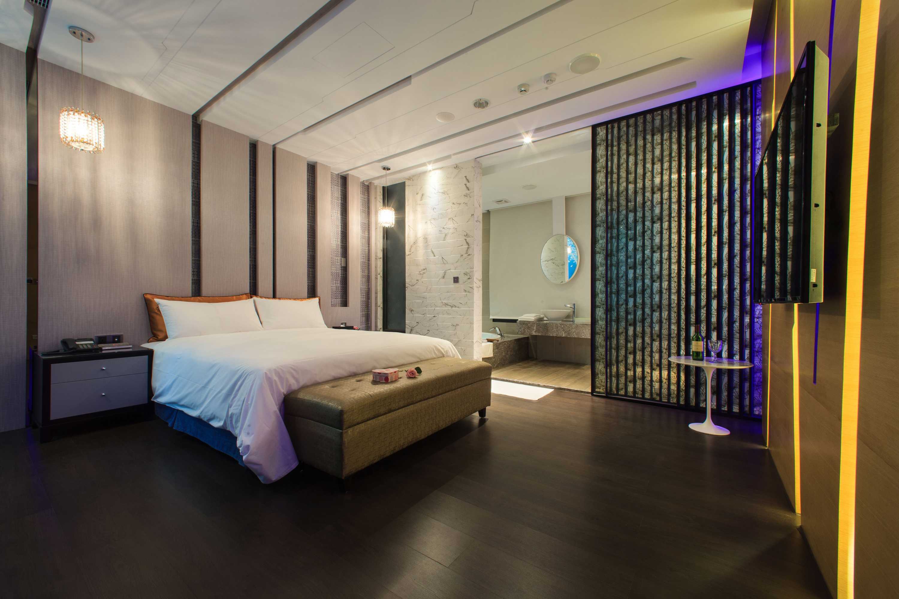 Gift card for Chen He Spa Motel Gift card for Chen He Spa Motel