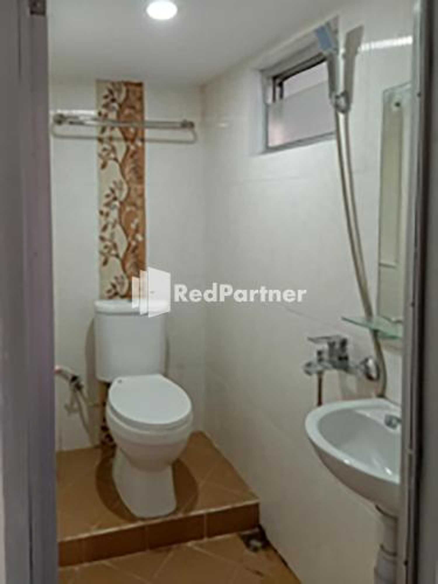 Gift card for Hotel Trikatu Kendal Near Taman Kota Weleri Mitra Reddoorz Gift card for Hotel Trikatu Kendal Near Taman Kota Weleri Mitra Reddoorz