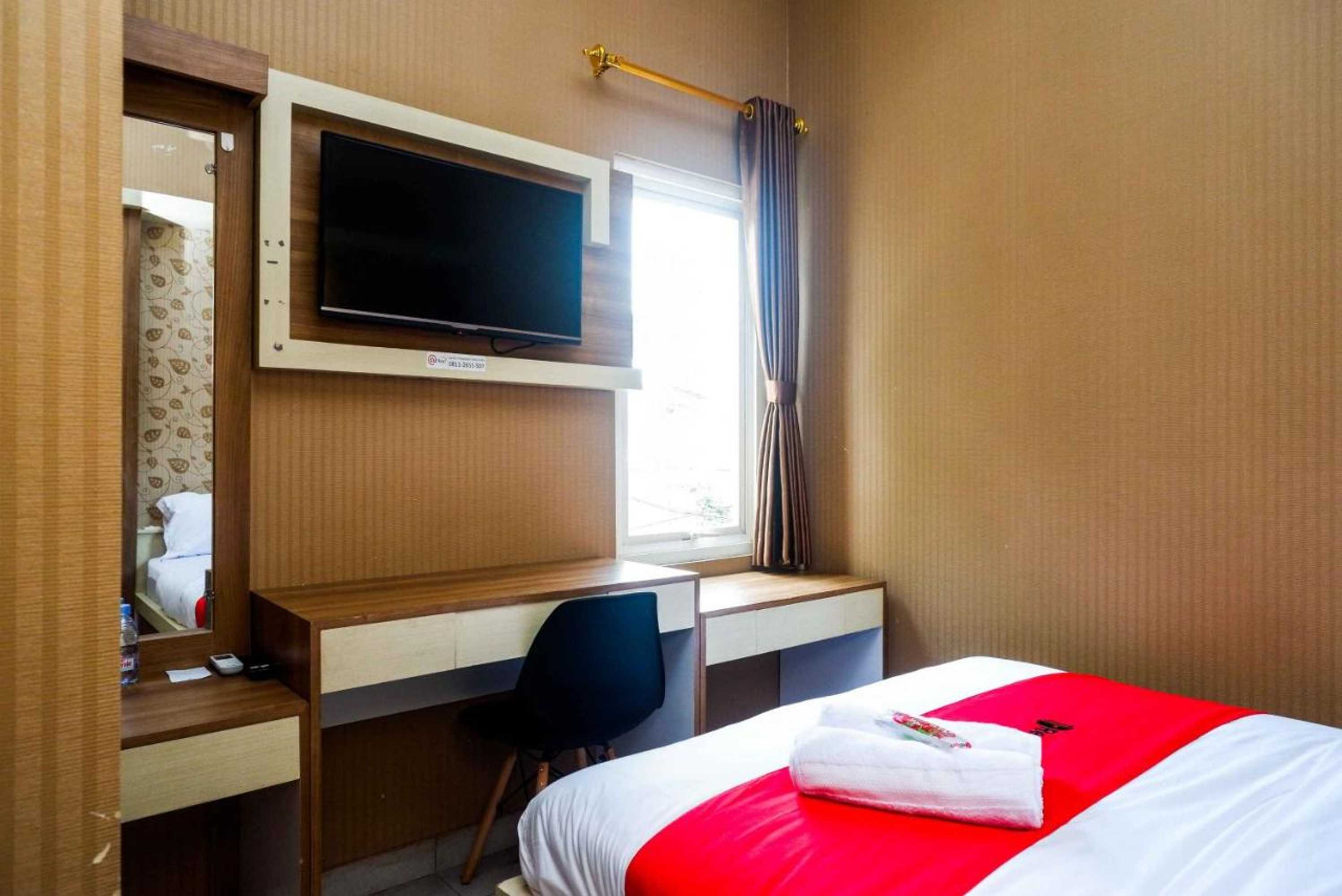 Gift card for Reddoorz Near Simpang Tujuh Kudus