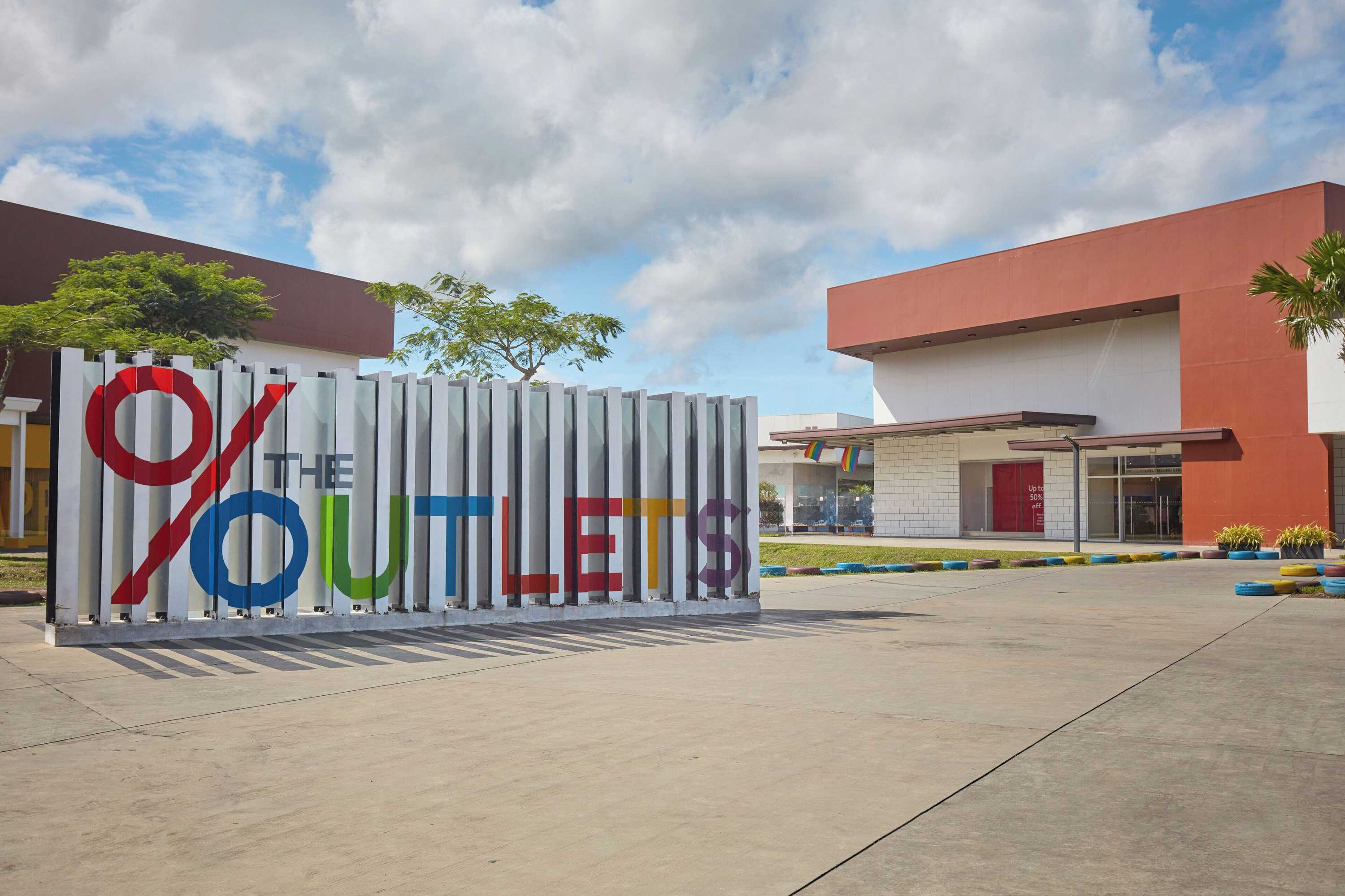 Gift card for Holiday Inn & Suites Batangas Limapark by Ihg Gift card for Holiday Inn & Suites Batangas Limapark by Ihg