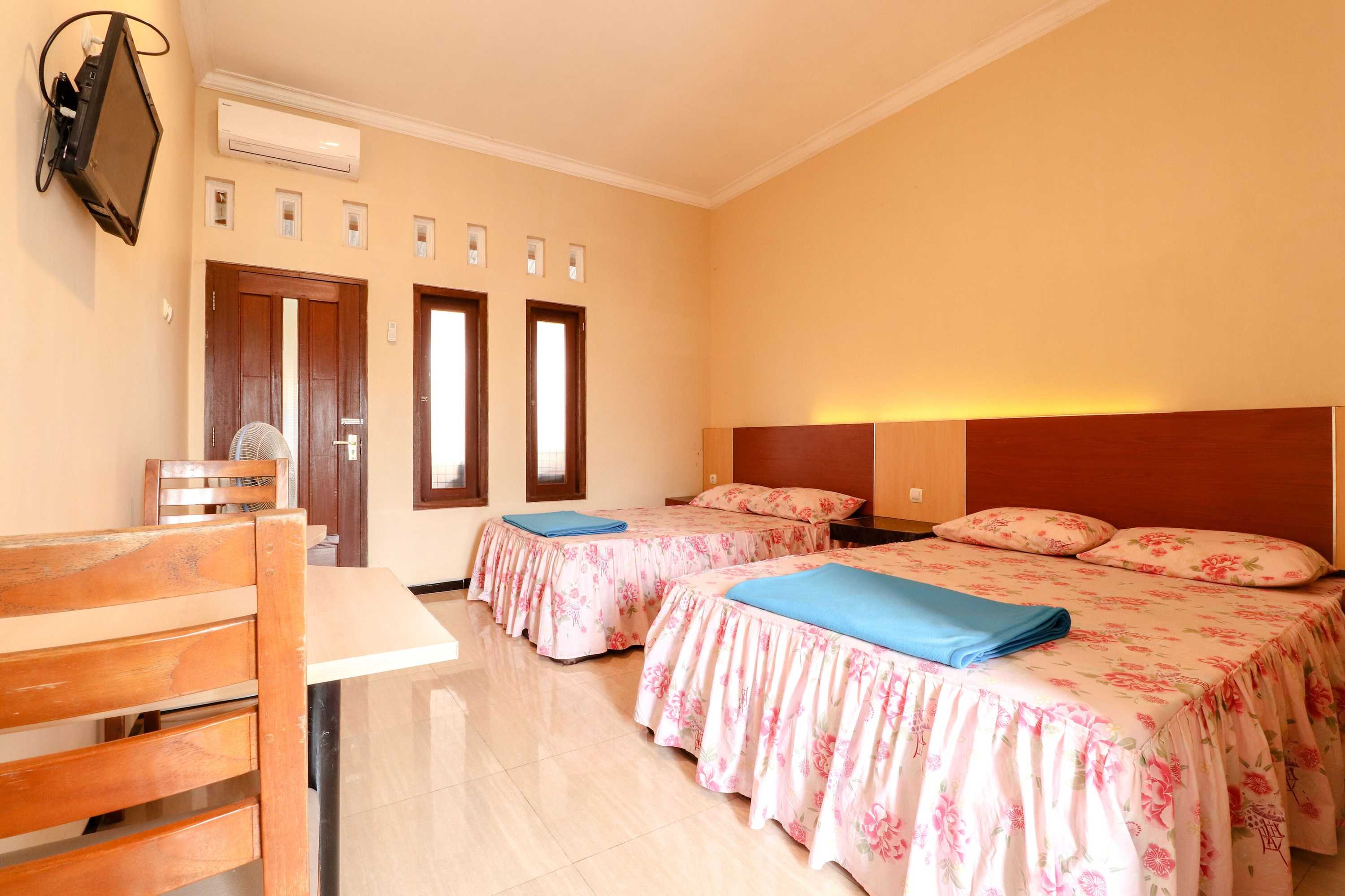Gift card for Oyo 898 Joglo Family Hotel & Homestay Gift card for Oyo 898 Joglo Family Hotel & Homestay