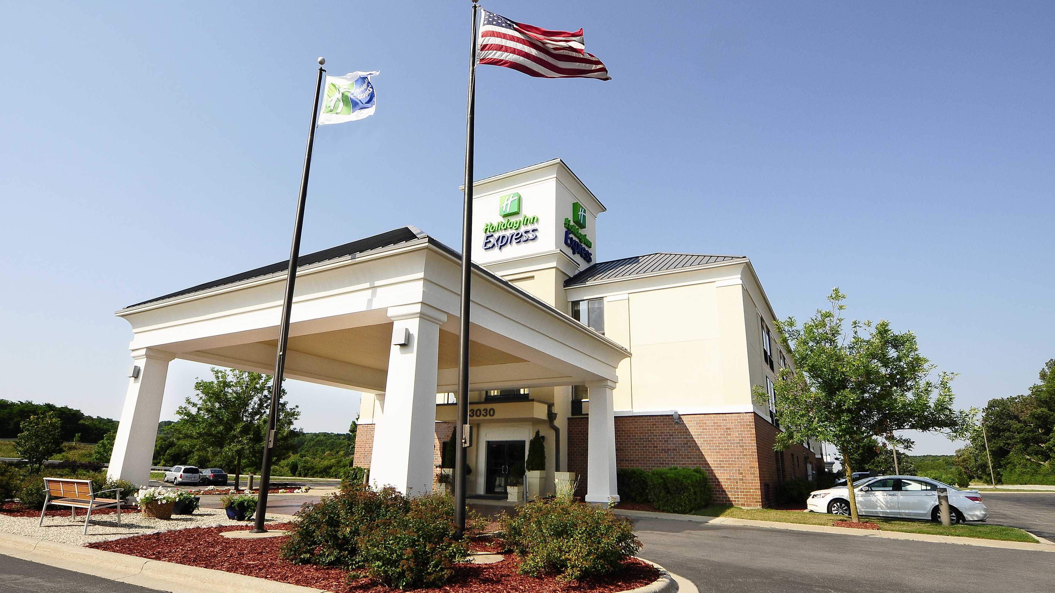 Gift card for Holiday Inn Express & Suites Delafield by Ihg