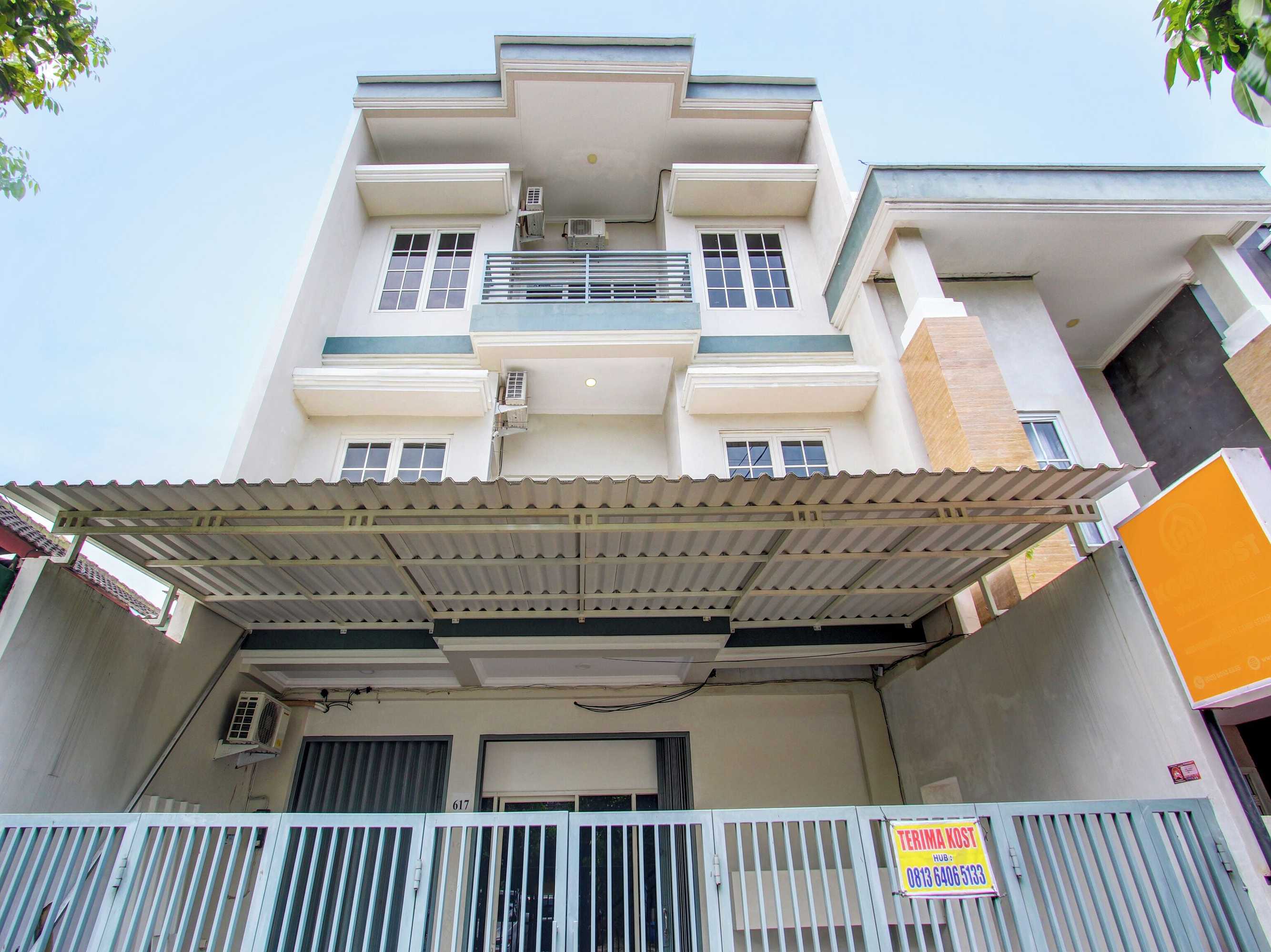 Gift card for Oyo 92479 Pasadena House