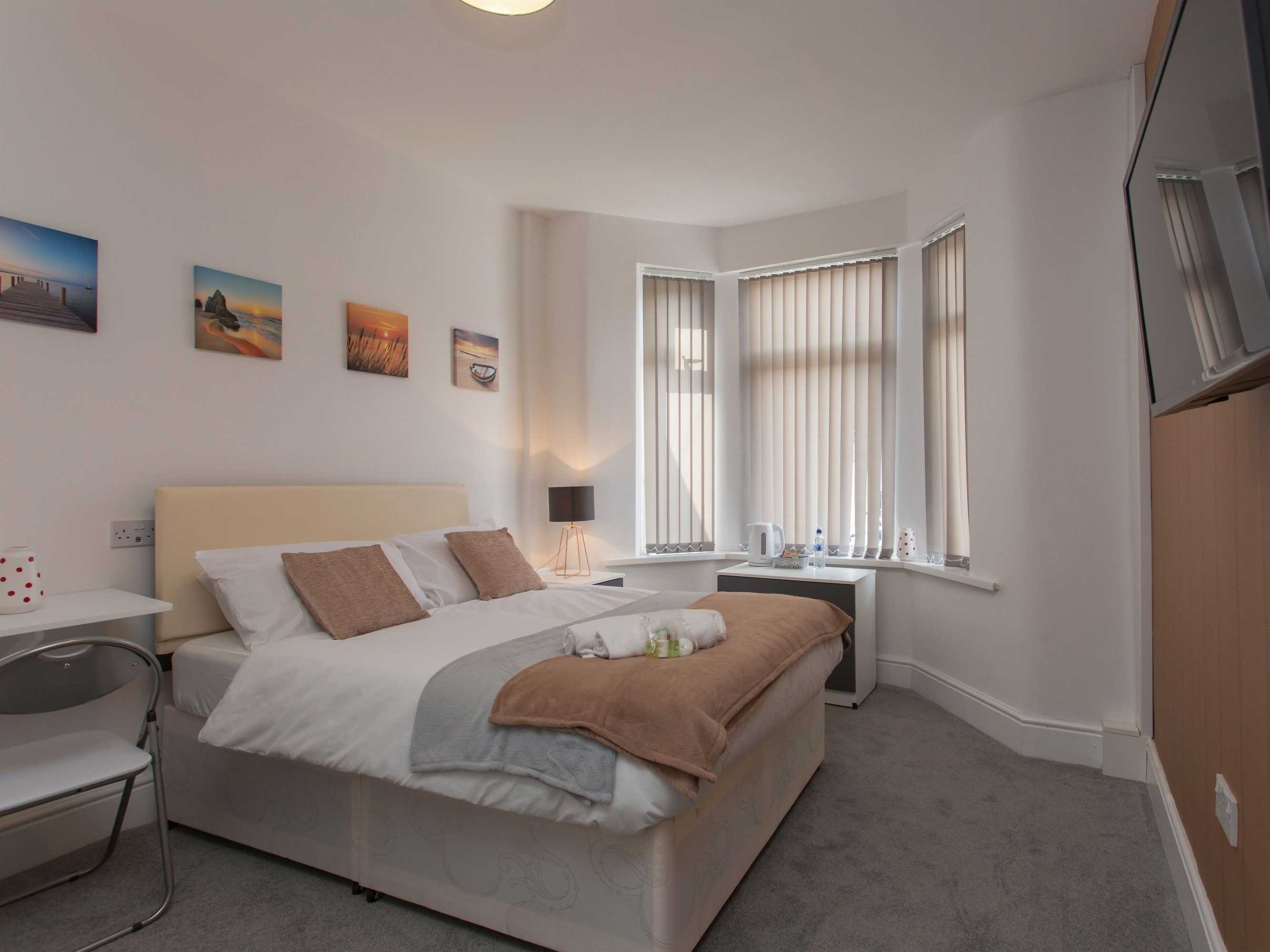 Gift card for Crewe Rooms Westminster Street Gift card for Crewe Rooms Westminster Street