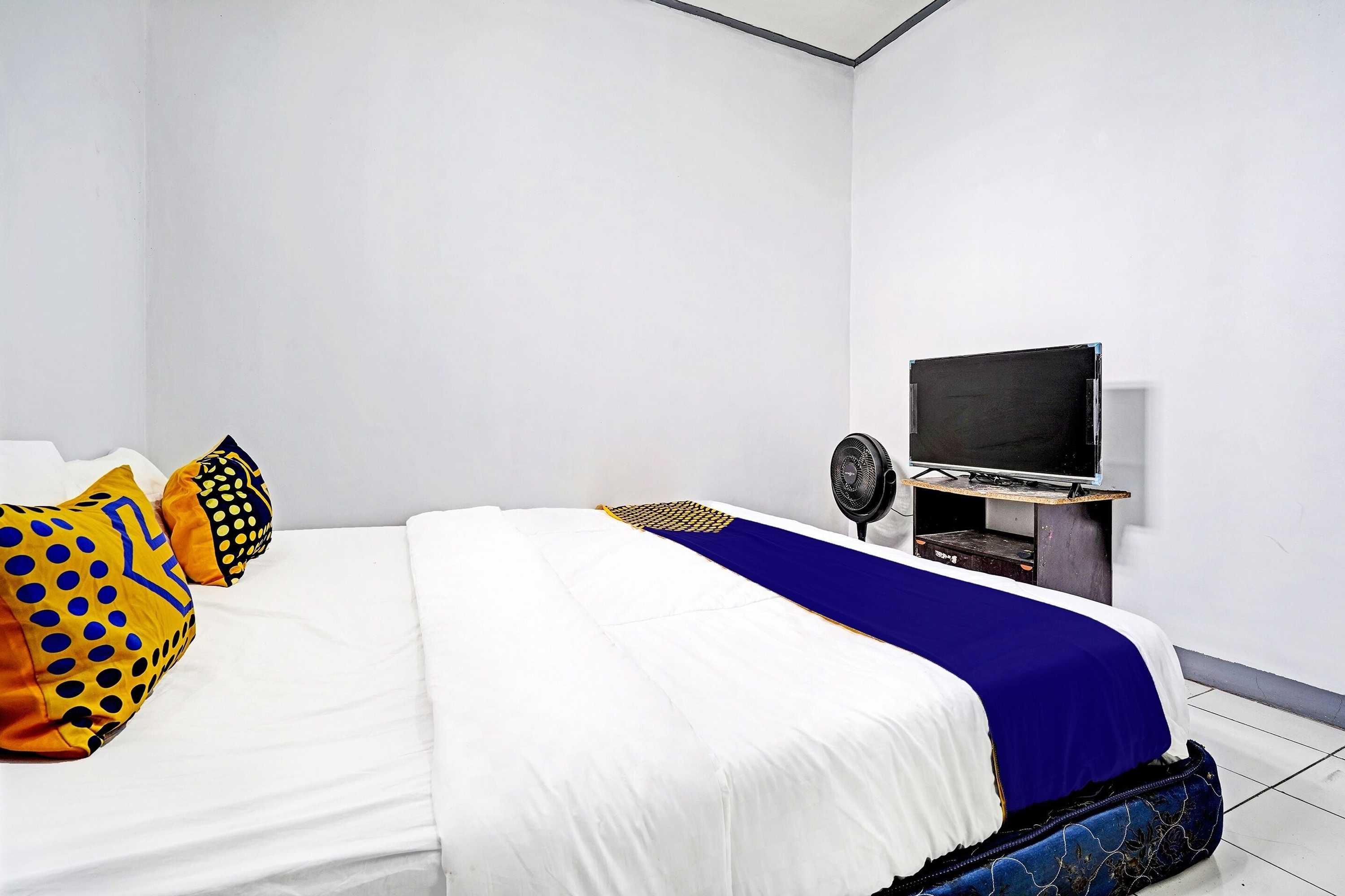 Gift card for Hotel O Losmen Tjabe Merah Near Alfamart Bintaro